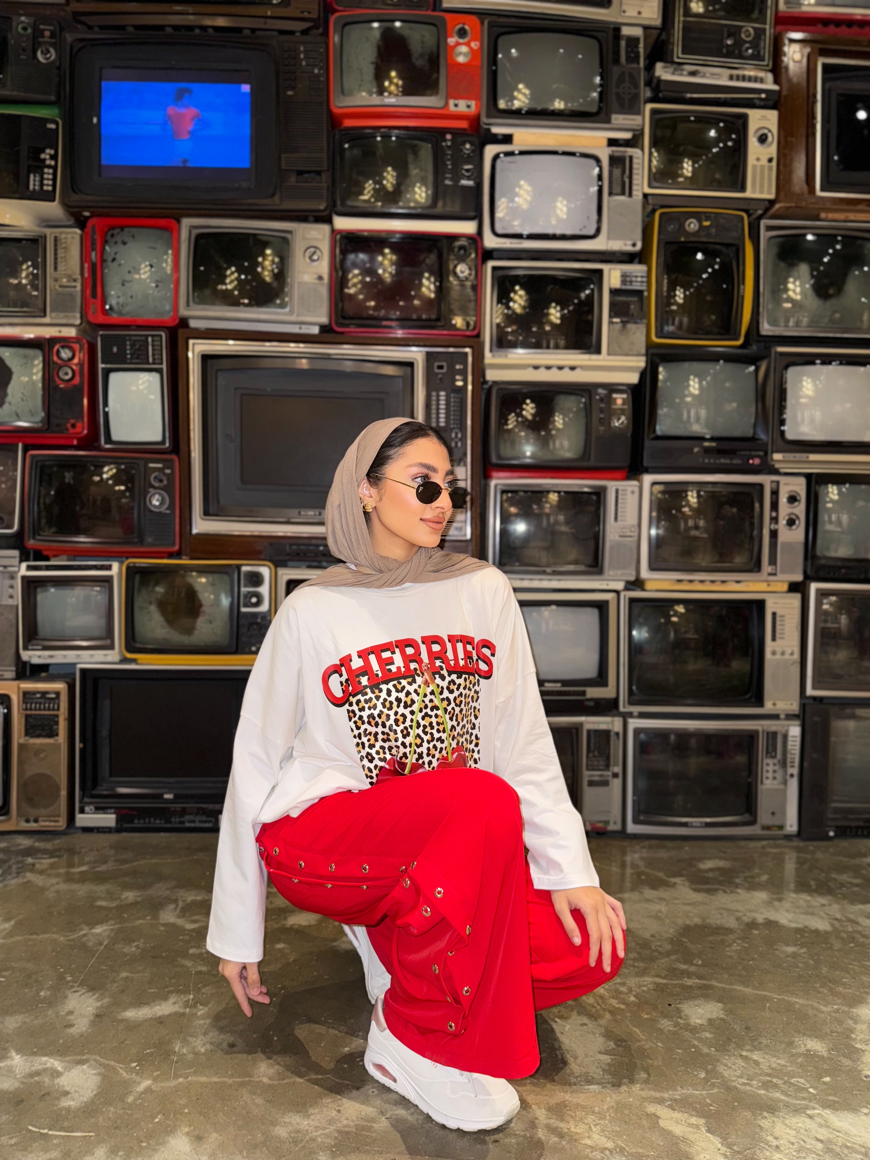 Head Turner Set Pants Cherry