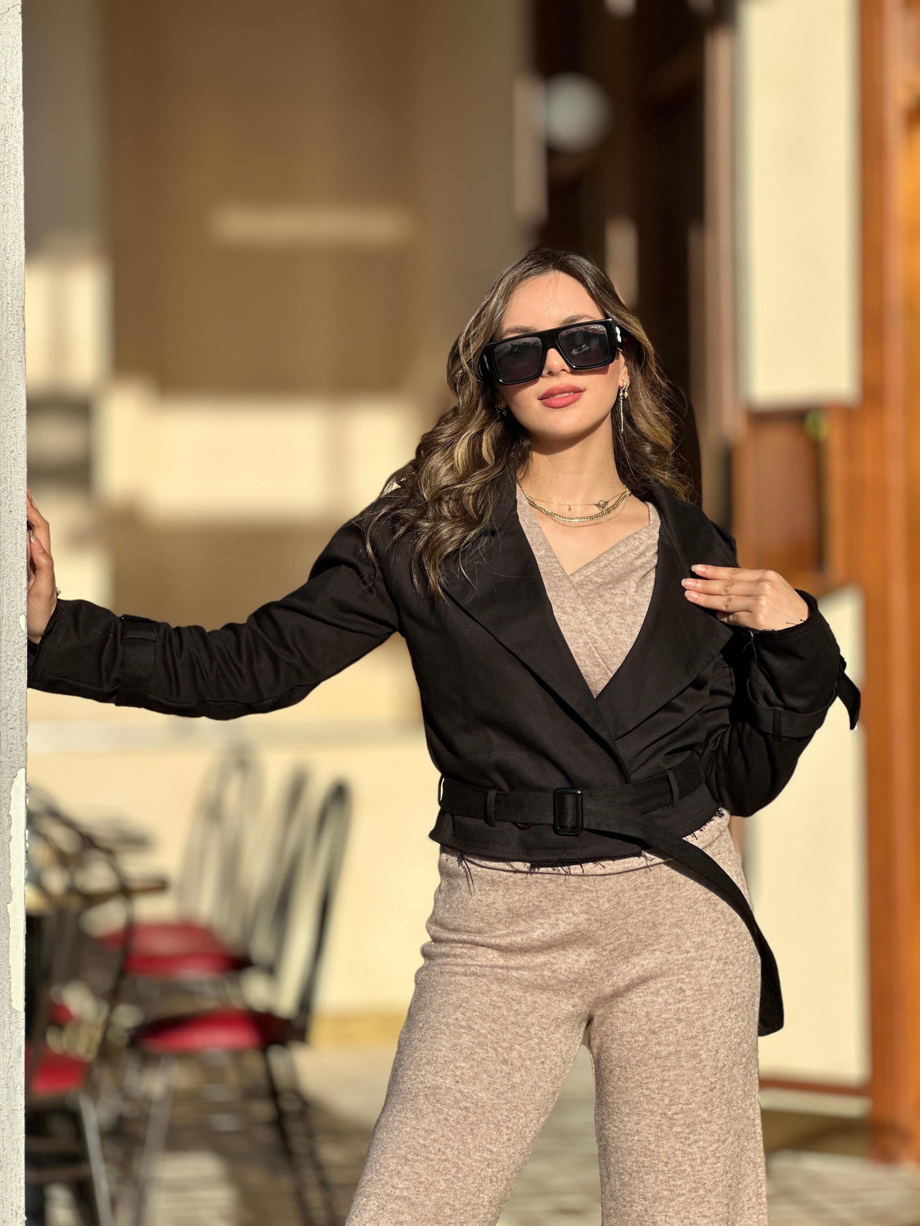Raw Cropped Trench Black