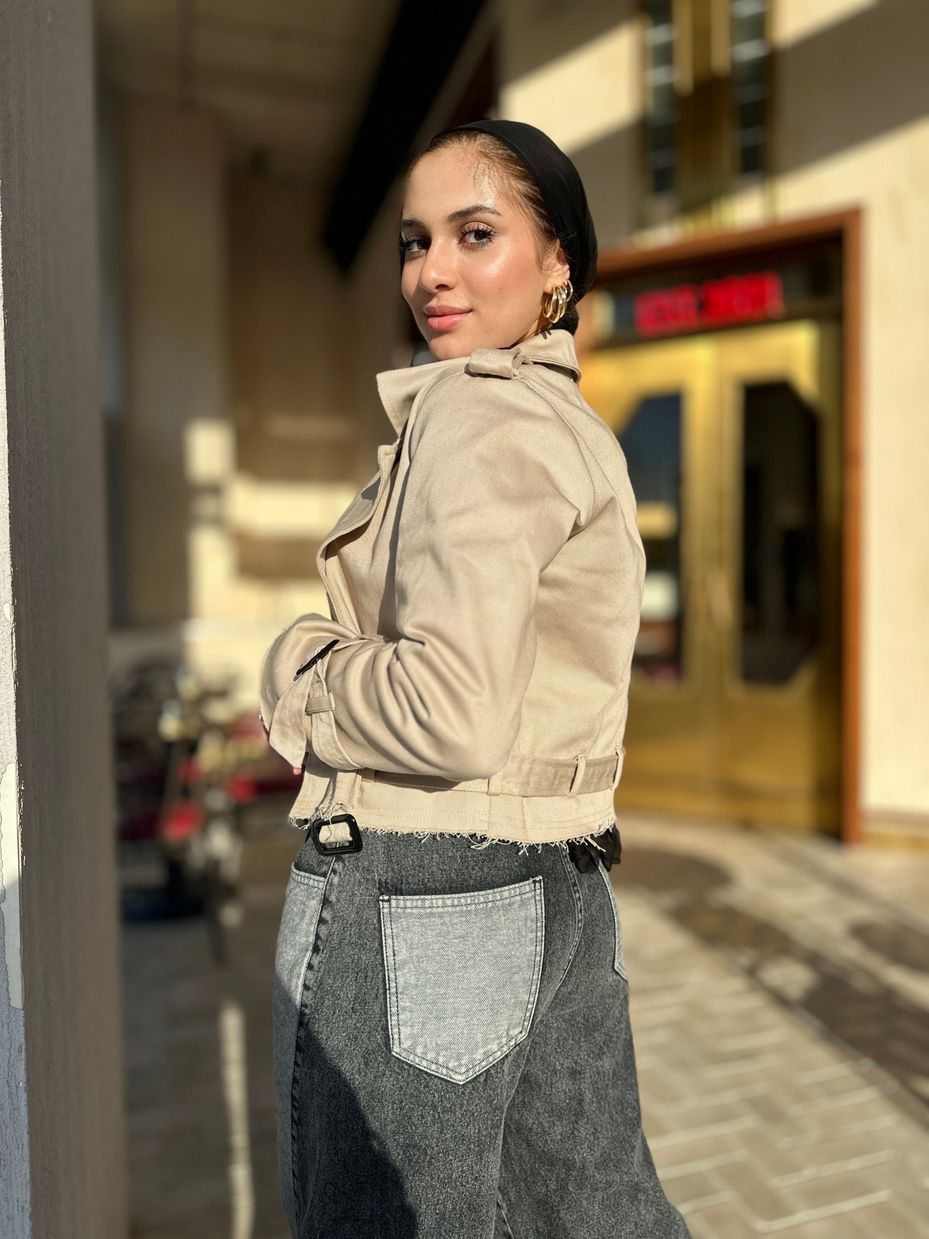 Raw Cropped Trench Beige