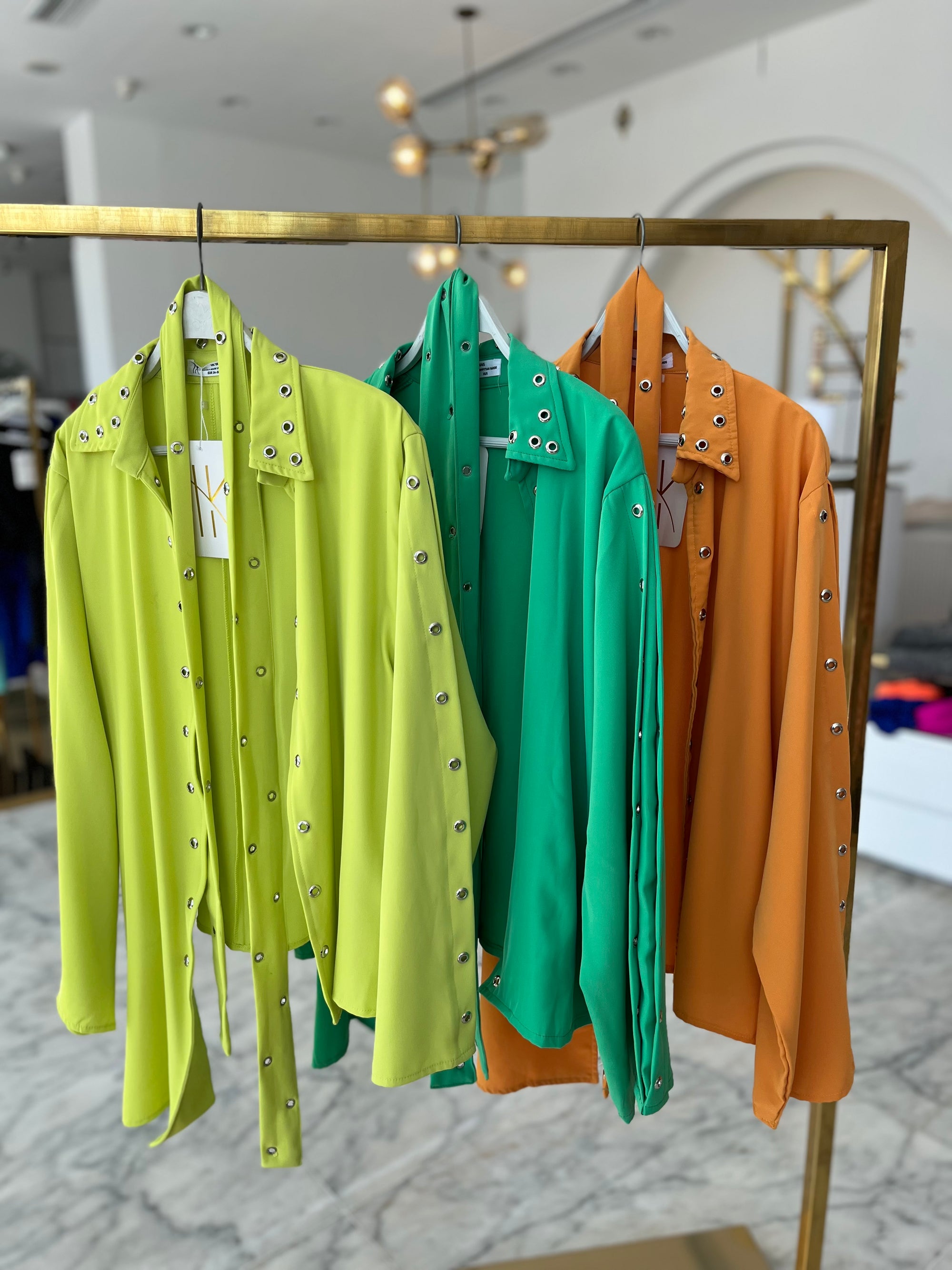 Head Turner Set Top