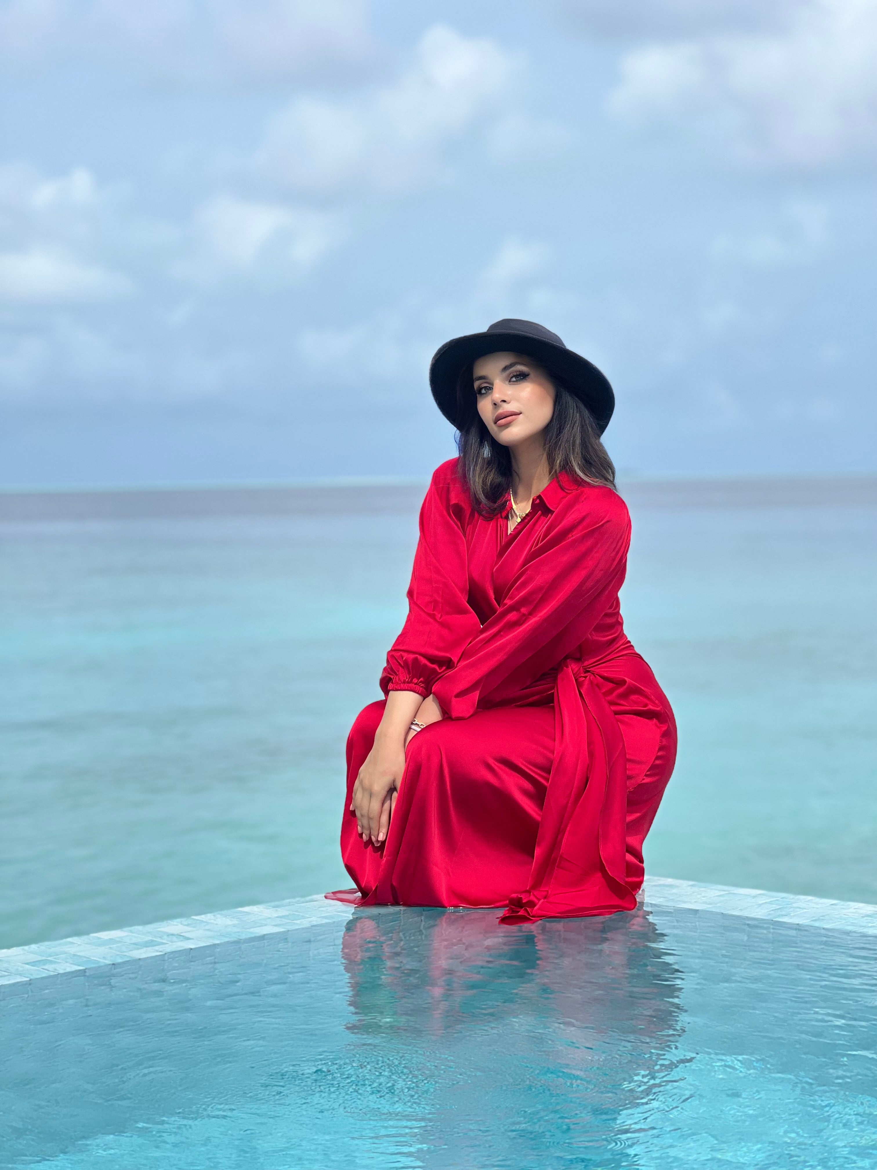 Silky Cardress Dress Cherry