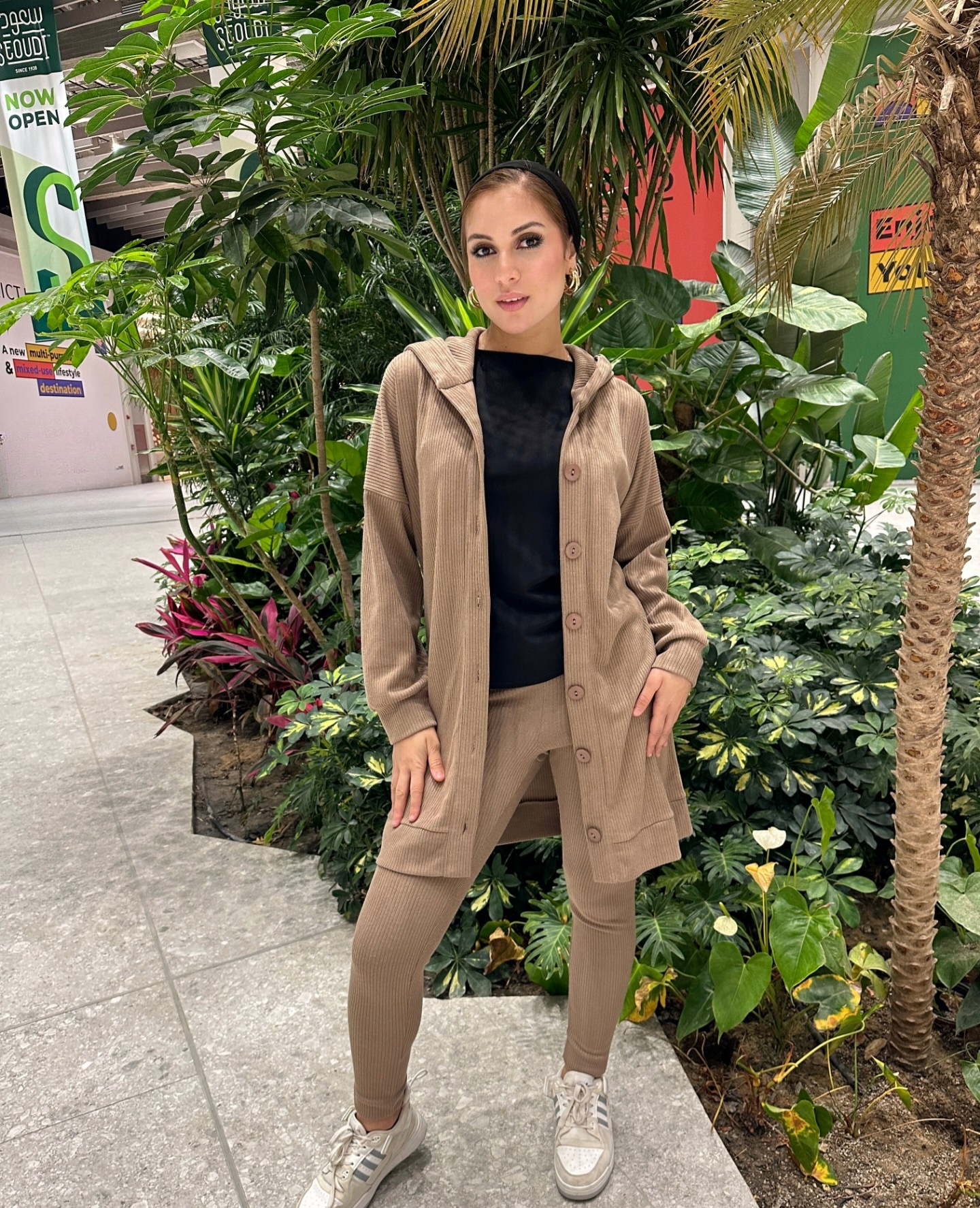 Lazy Day Cardigan Beige