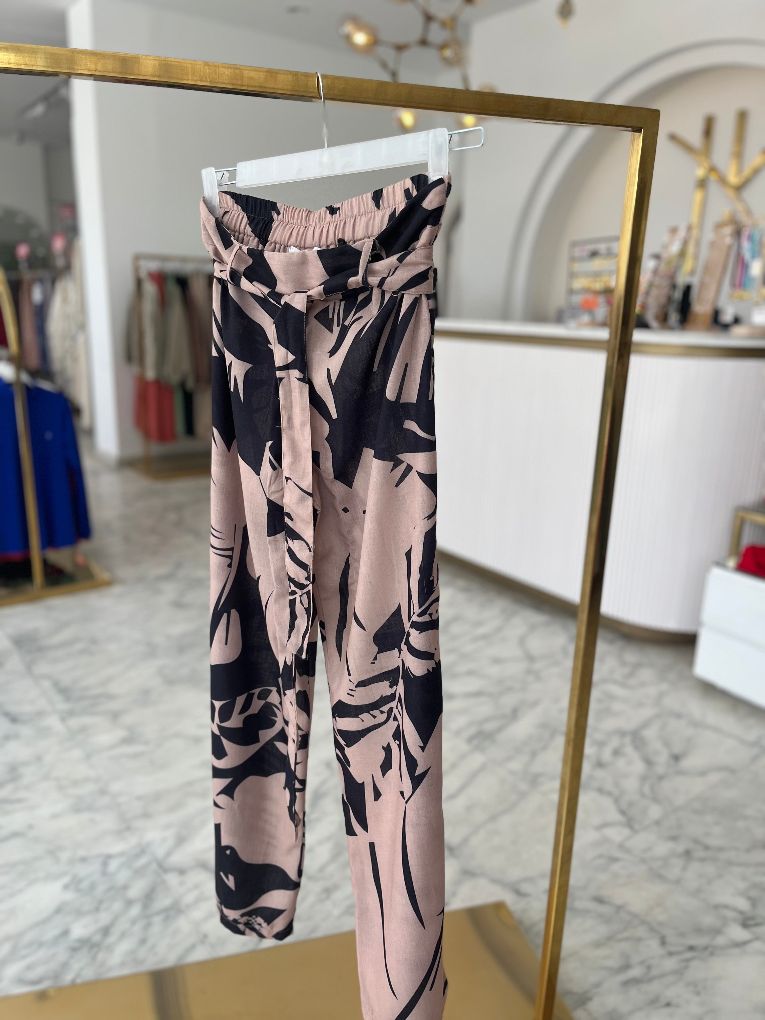 Black Leafed Linnen Pants