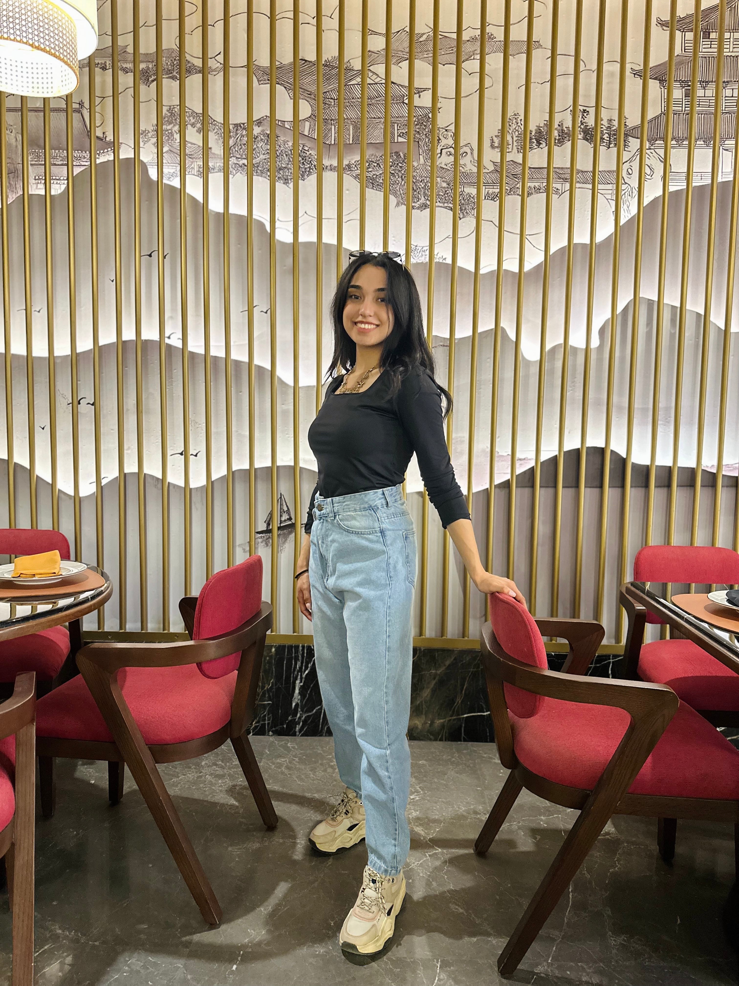 The Basic Mom Fit Ice
