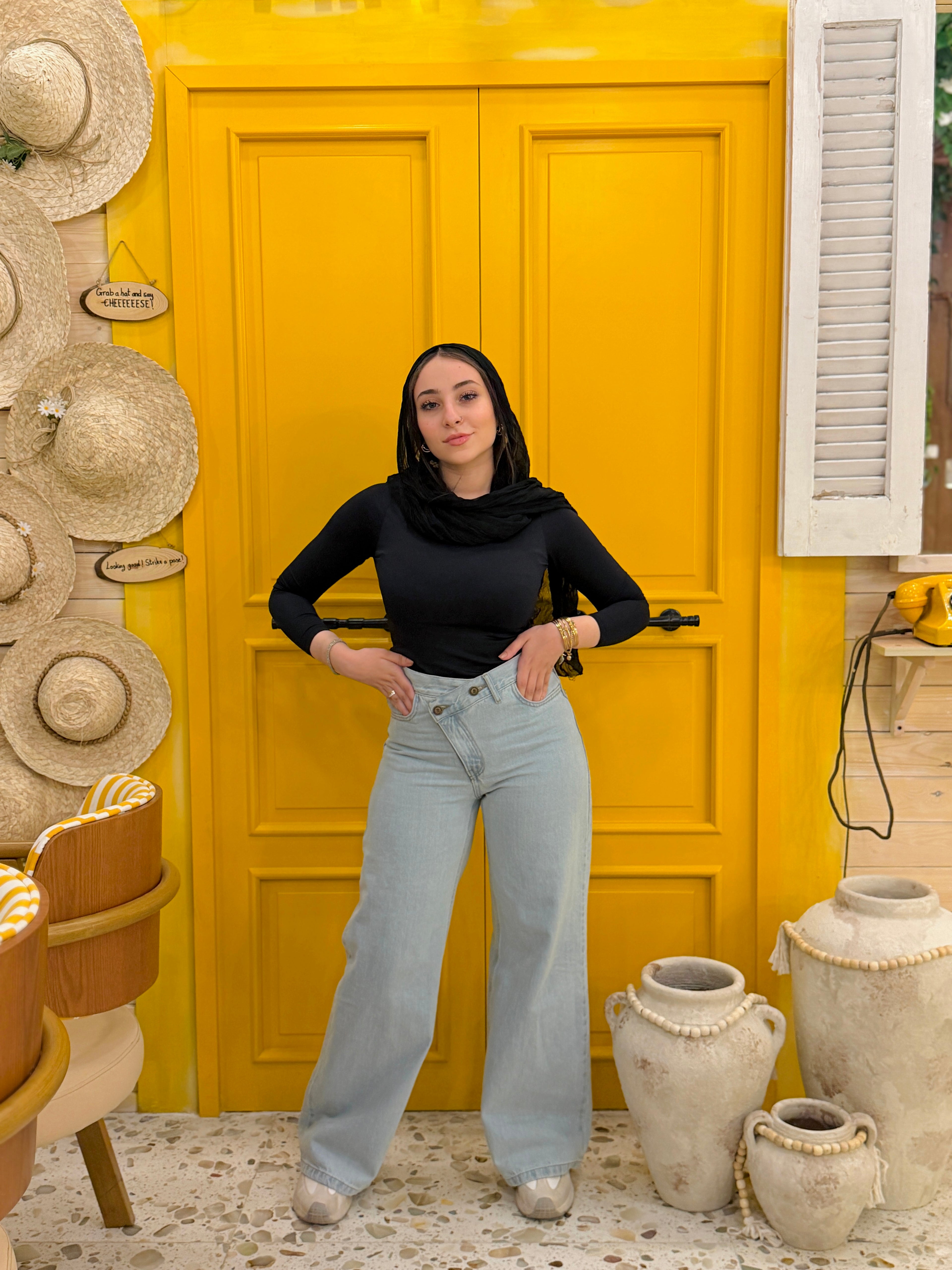 New Little Twist Denim Pants