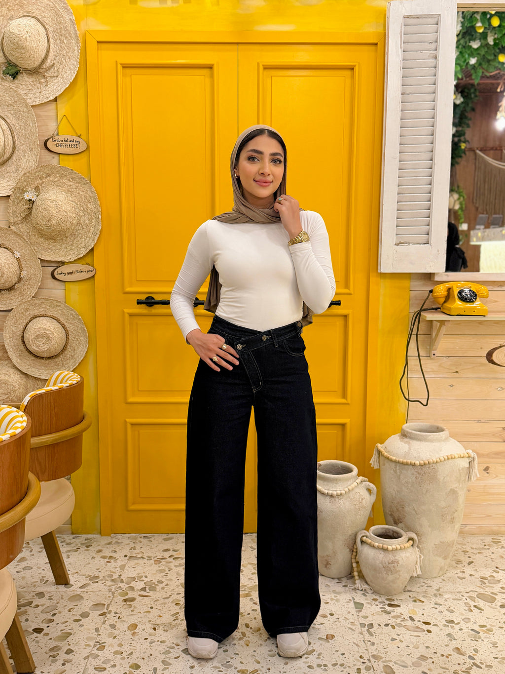 New Little Twist Denim Pants