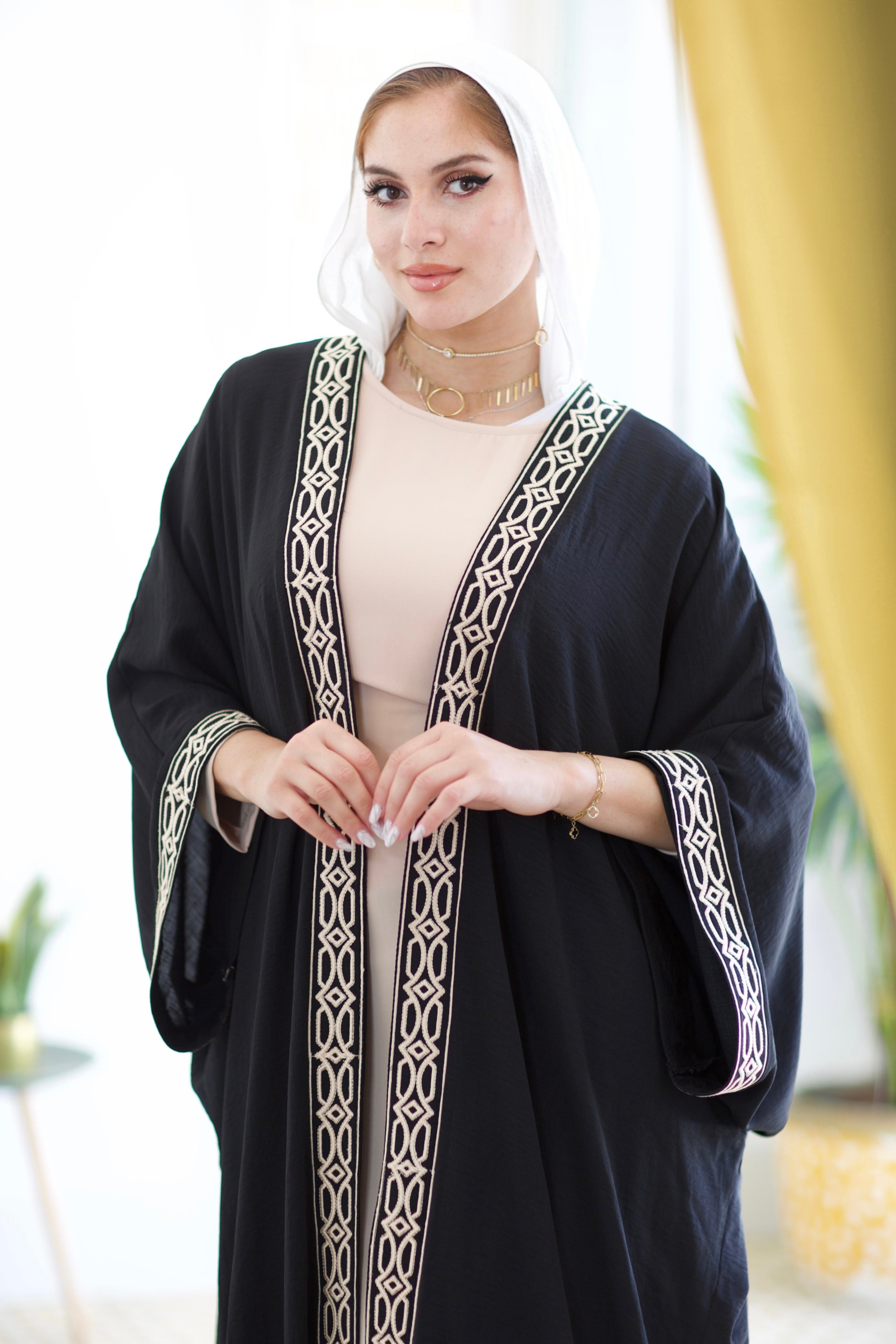 The Queen Of All Kaftan Black