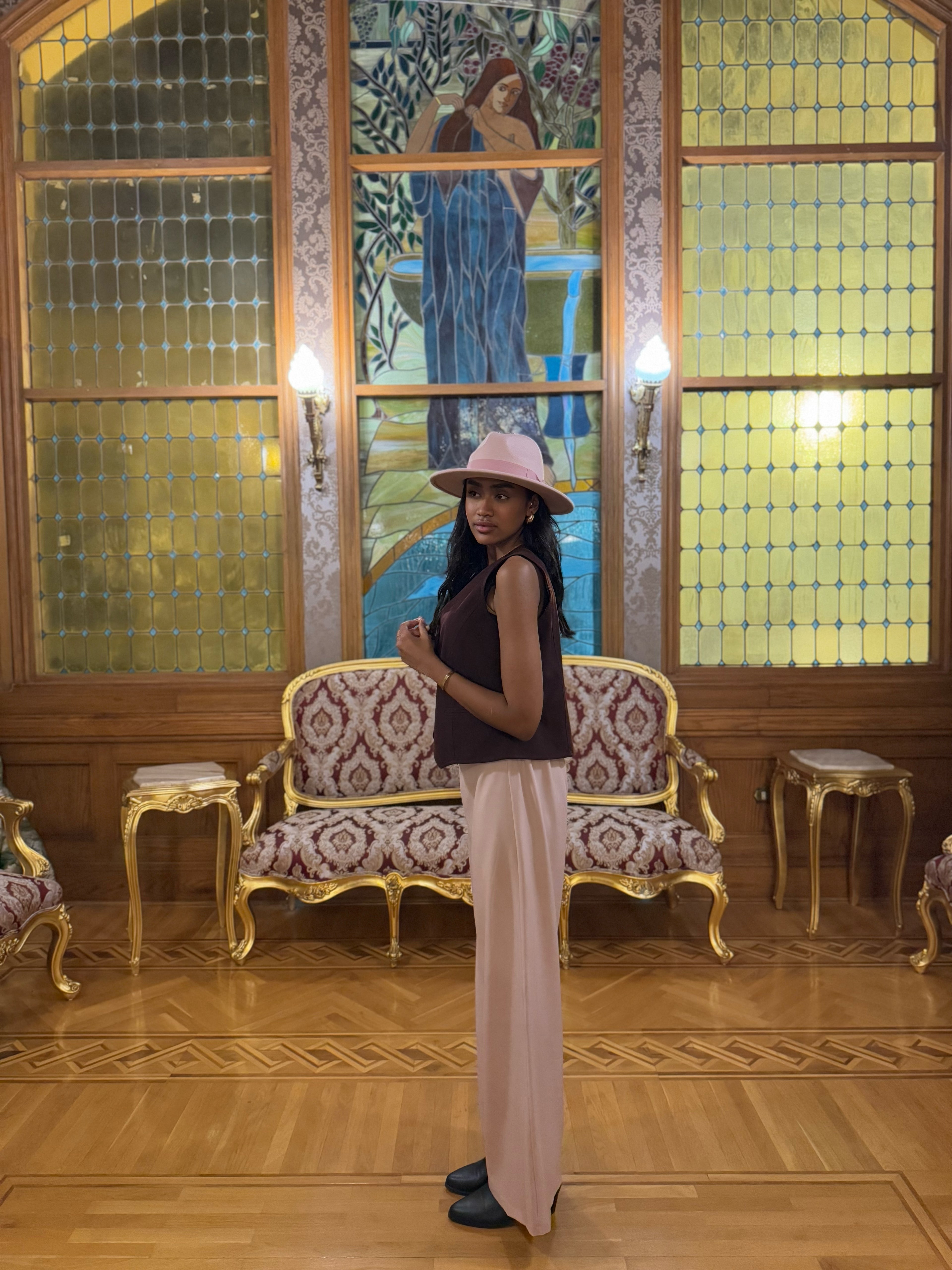 Closing Heavy Deals Vest