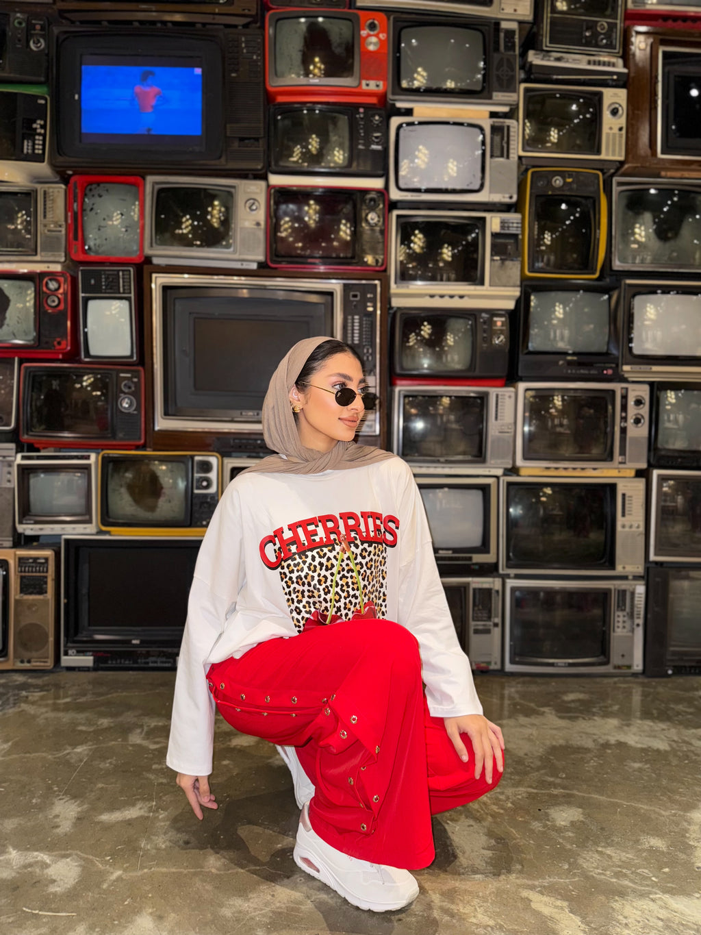 Head Turner Set Pants Cherry