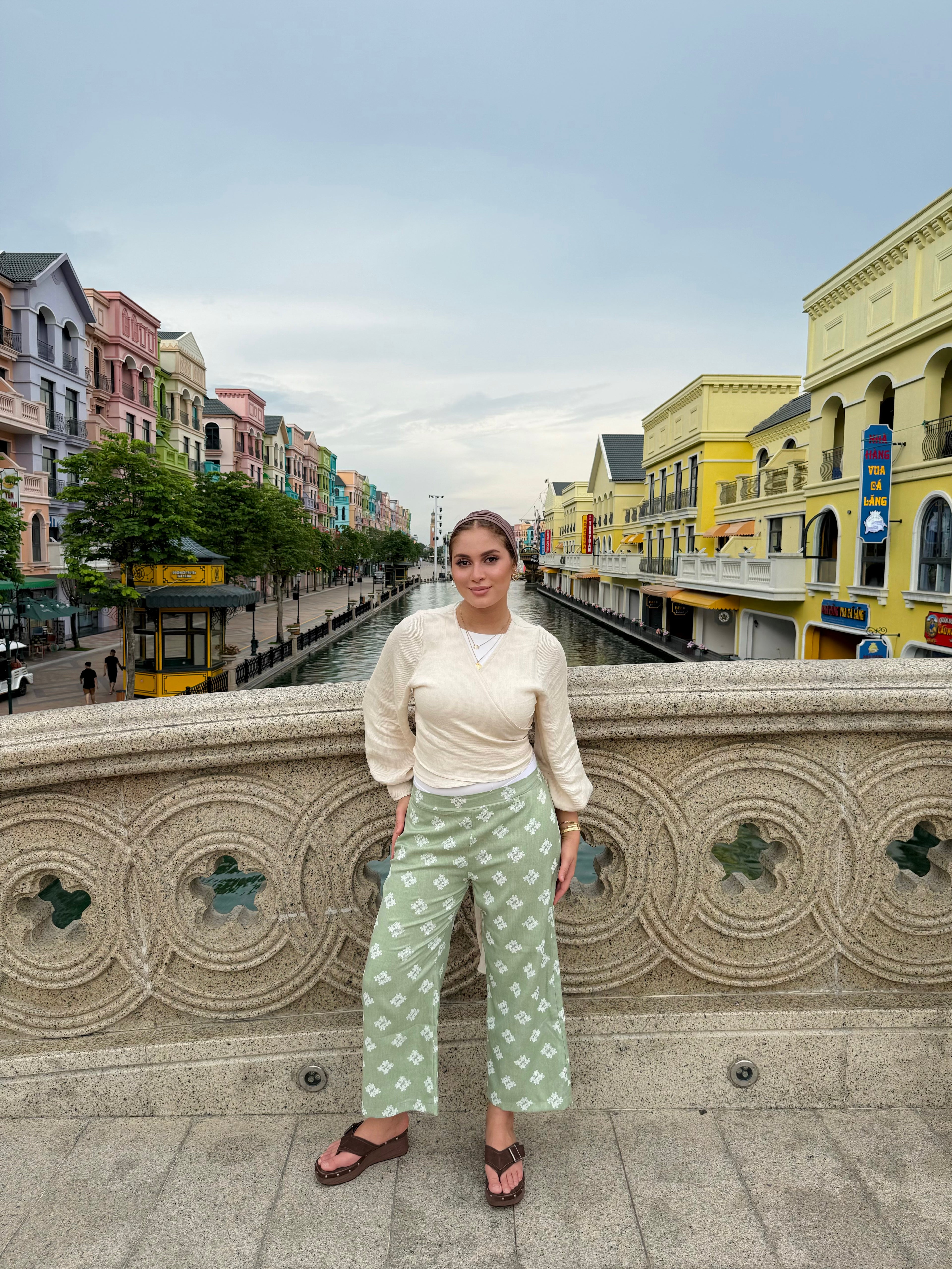 Cropped Lin Floral Pants