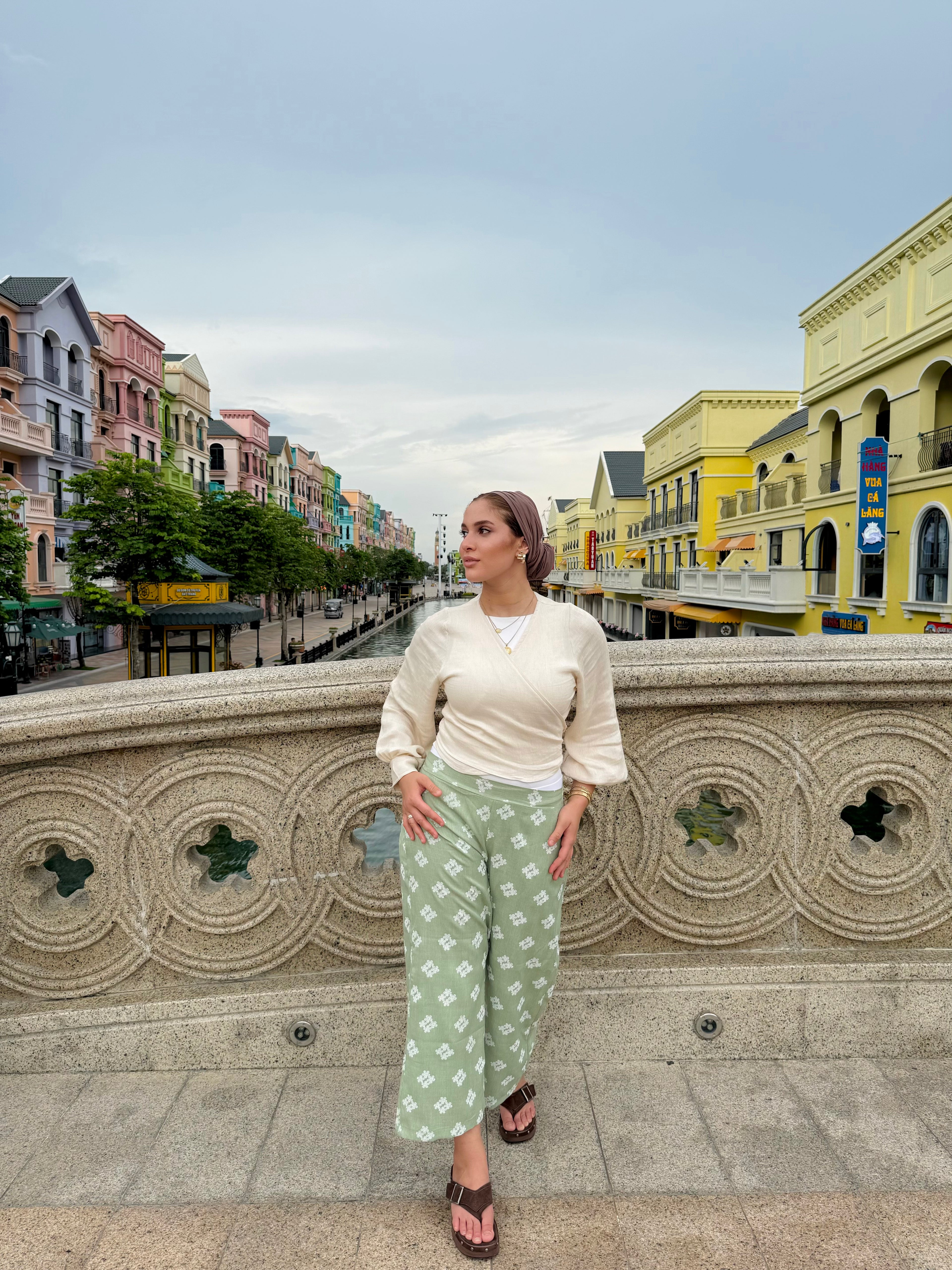 Cropped Lin Floral Pants