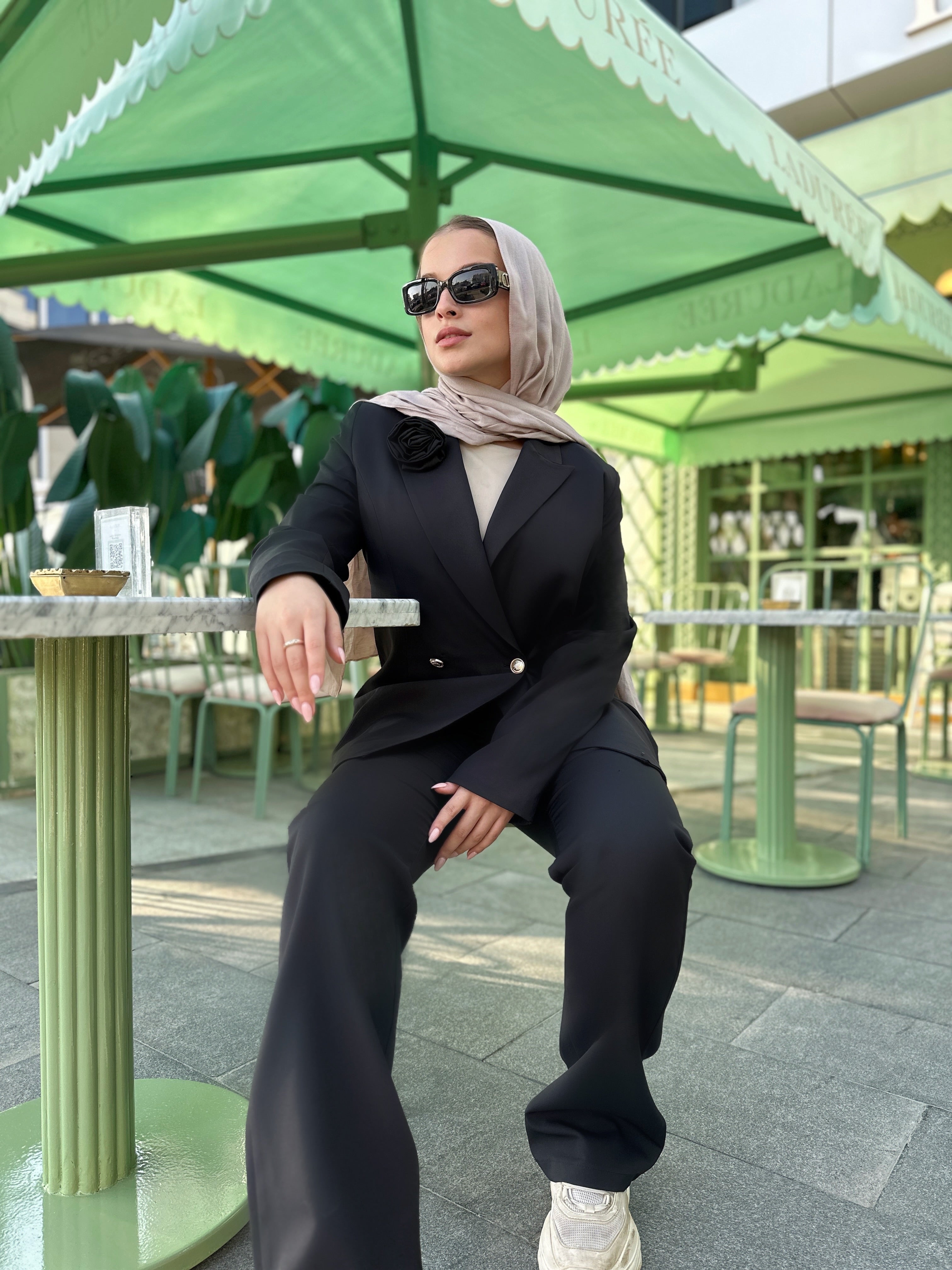 La Vie en Rose Suit Pants