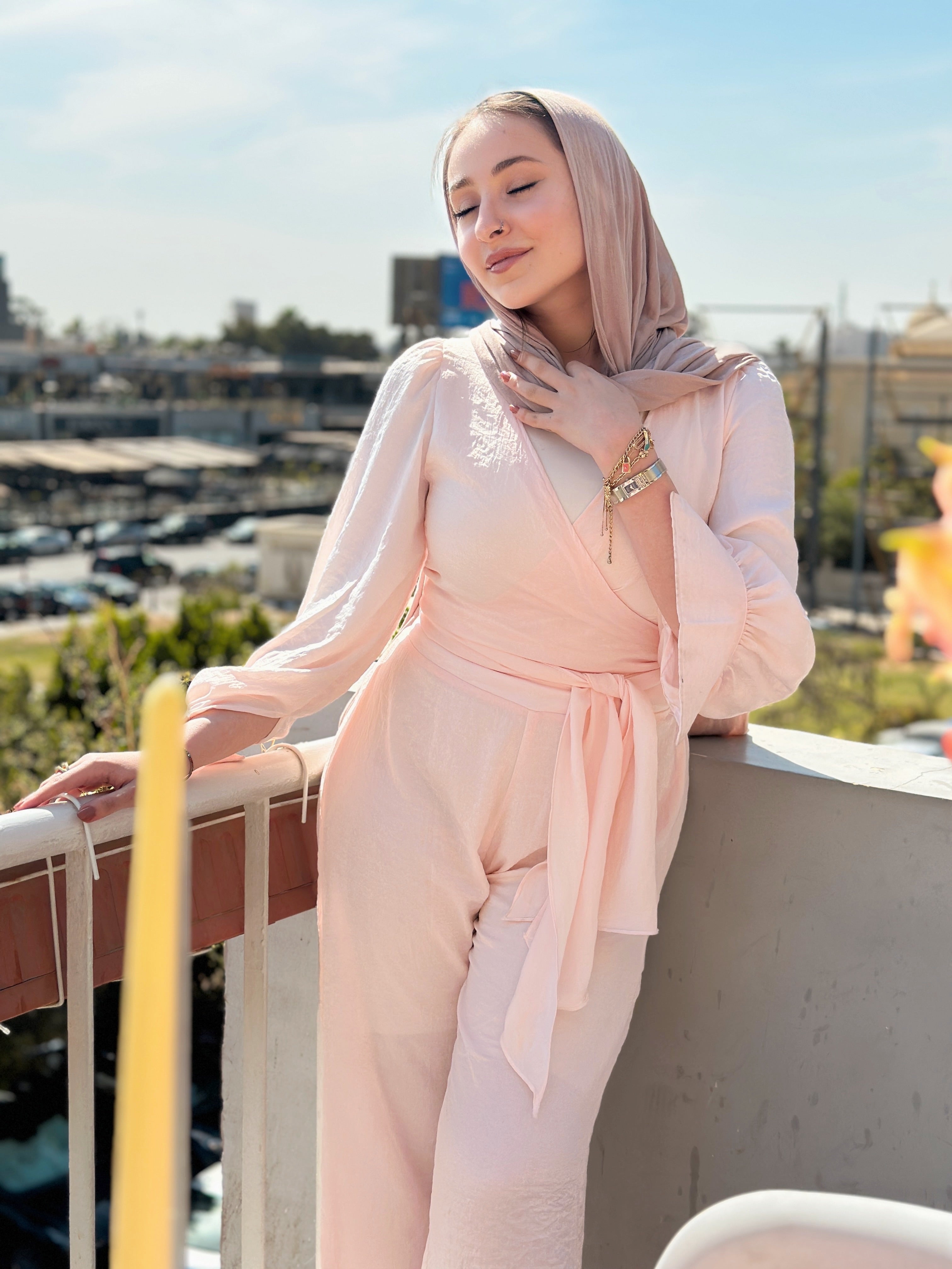 Shimmering Wrap Set Top Rose