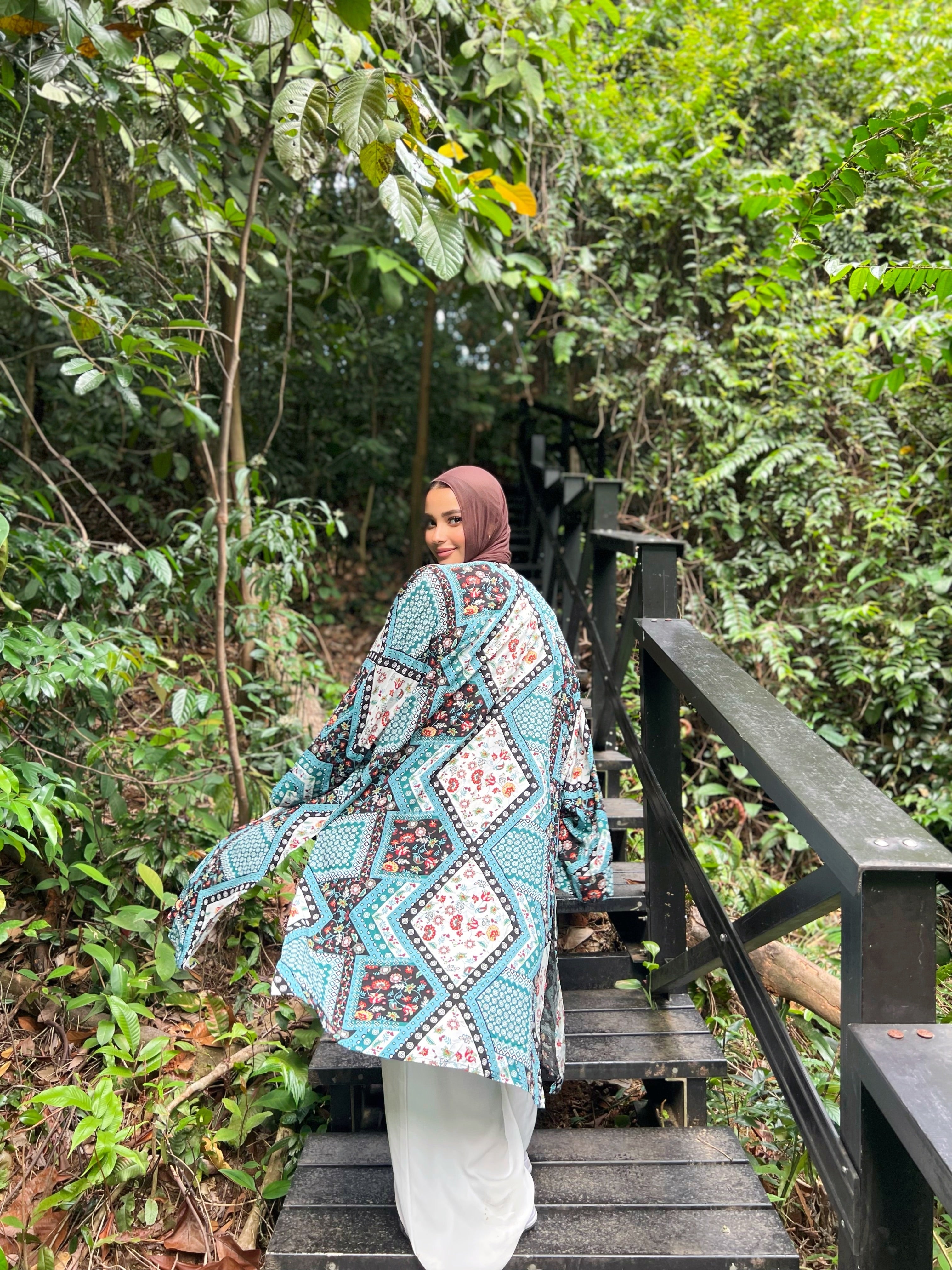 Zahra Flow Kimono