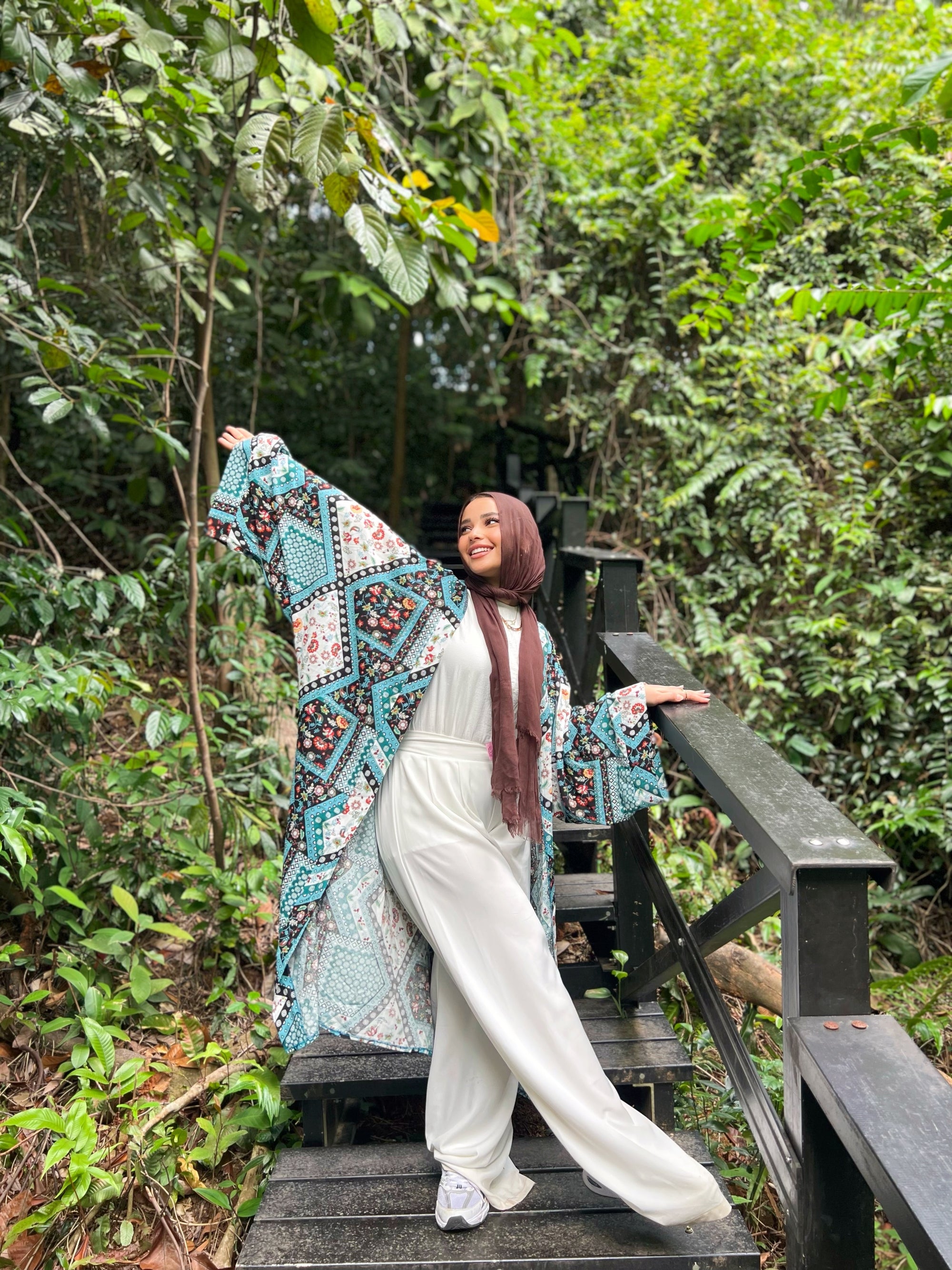 Zahra Flow Kimono