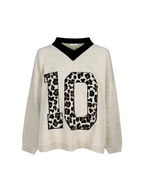 10 Leopard Oversized Knit