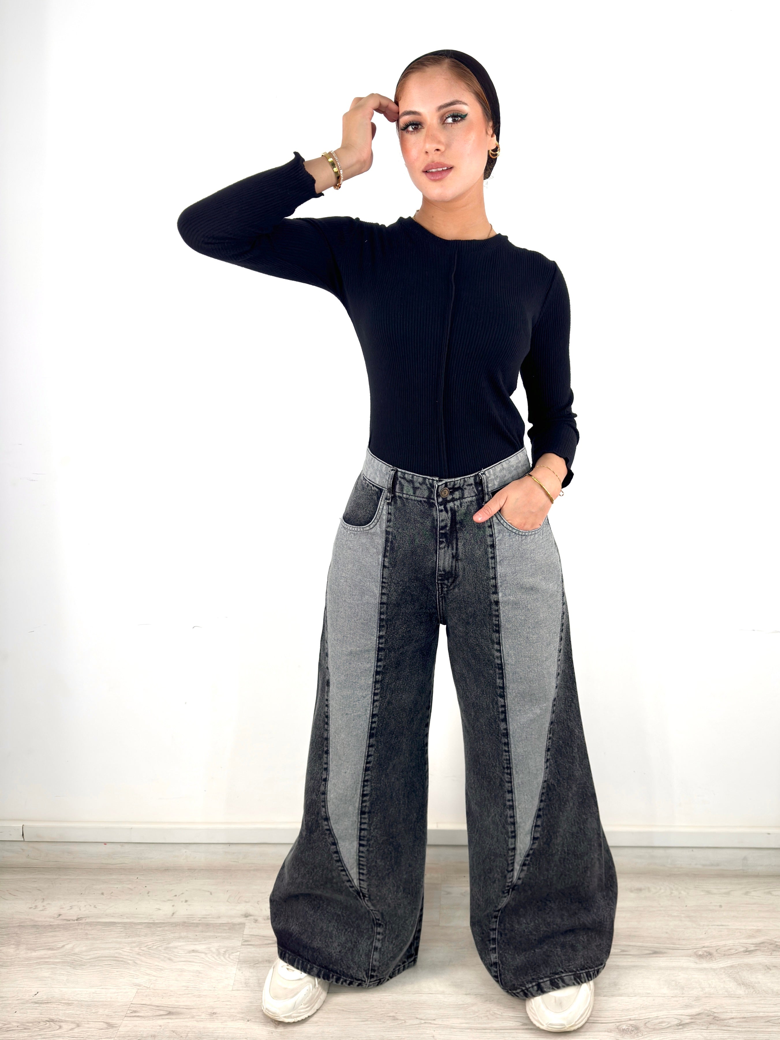 Basic Raw Edges Knit Top Black