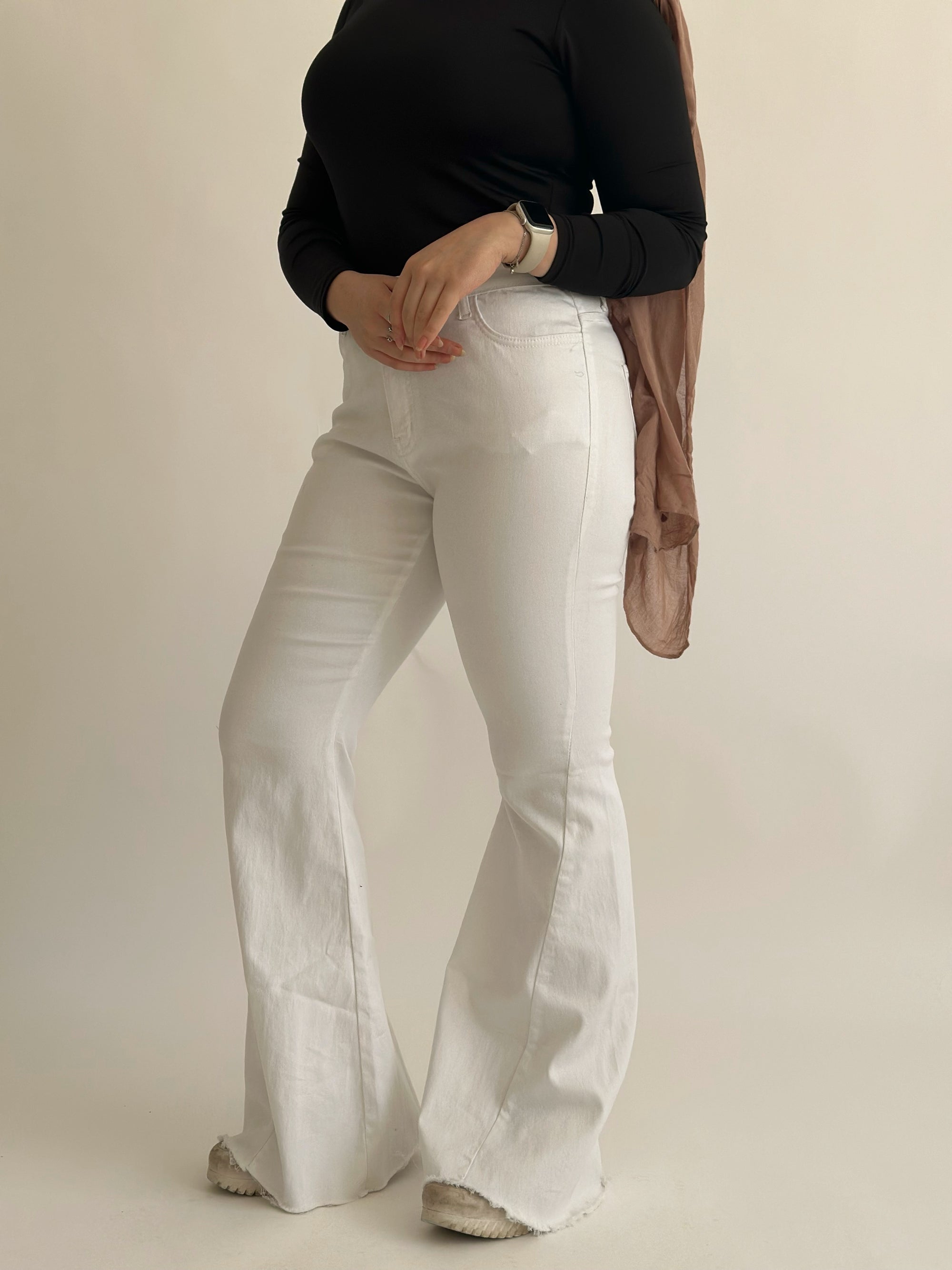 The Flare Jeans Cream