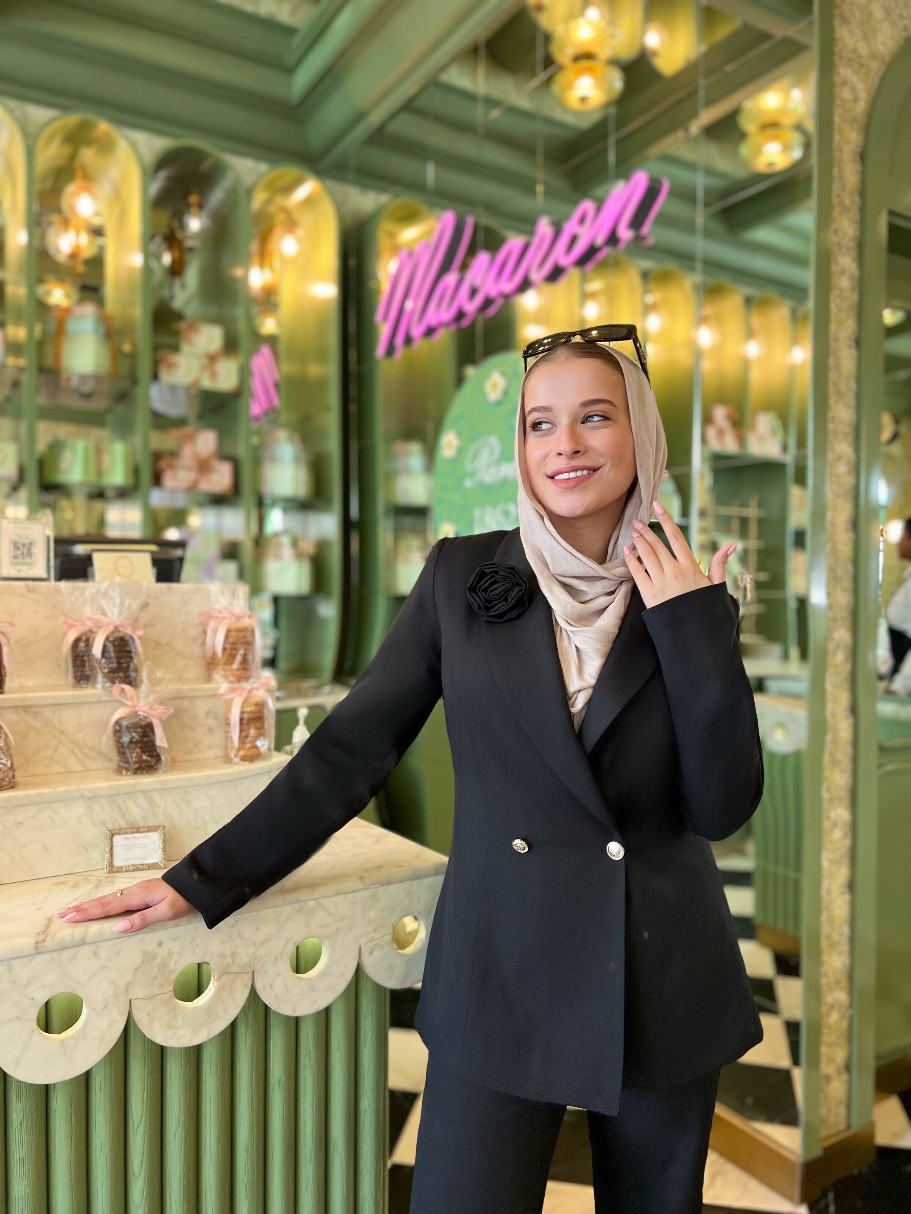 La Vie en Rose Suit Blazer