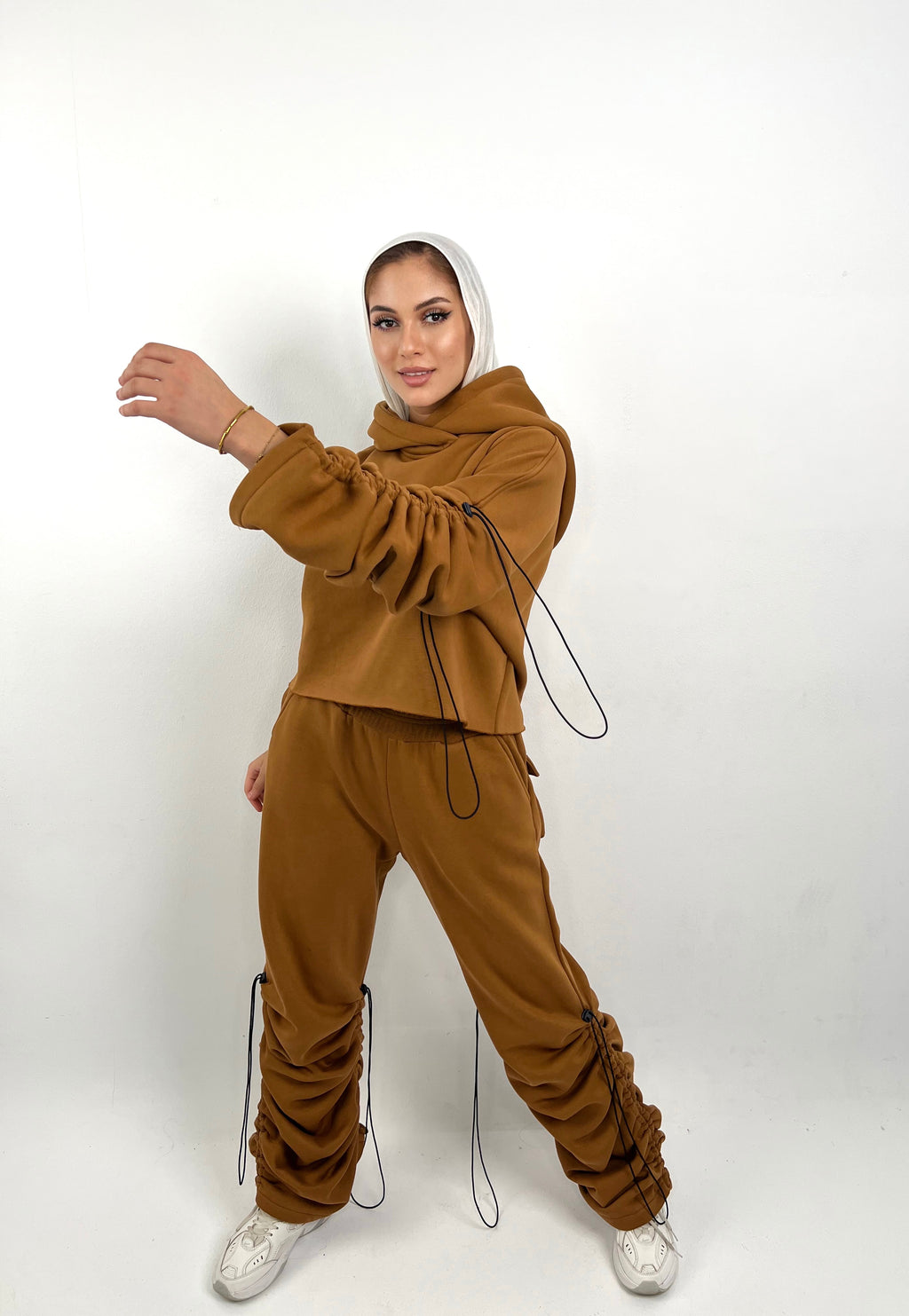 Standout Hoodie Mocha