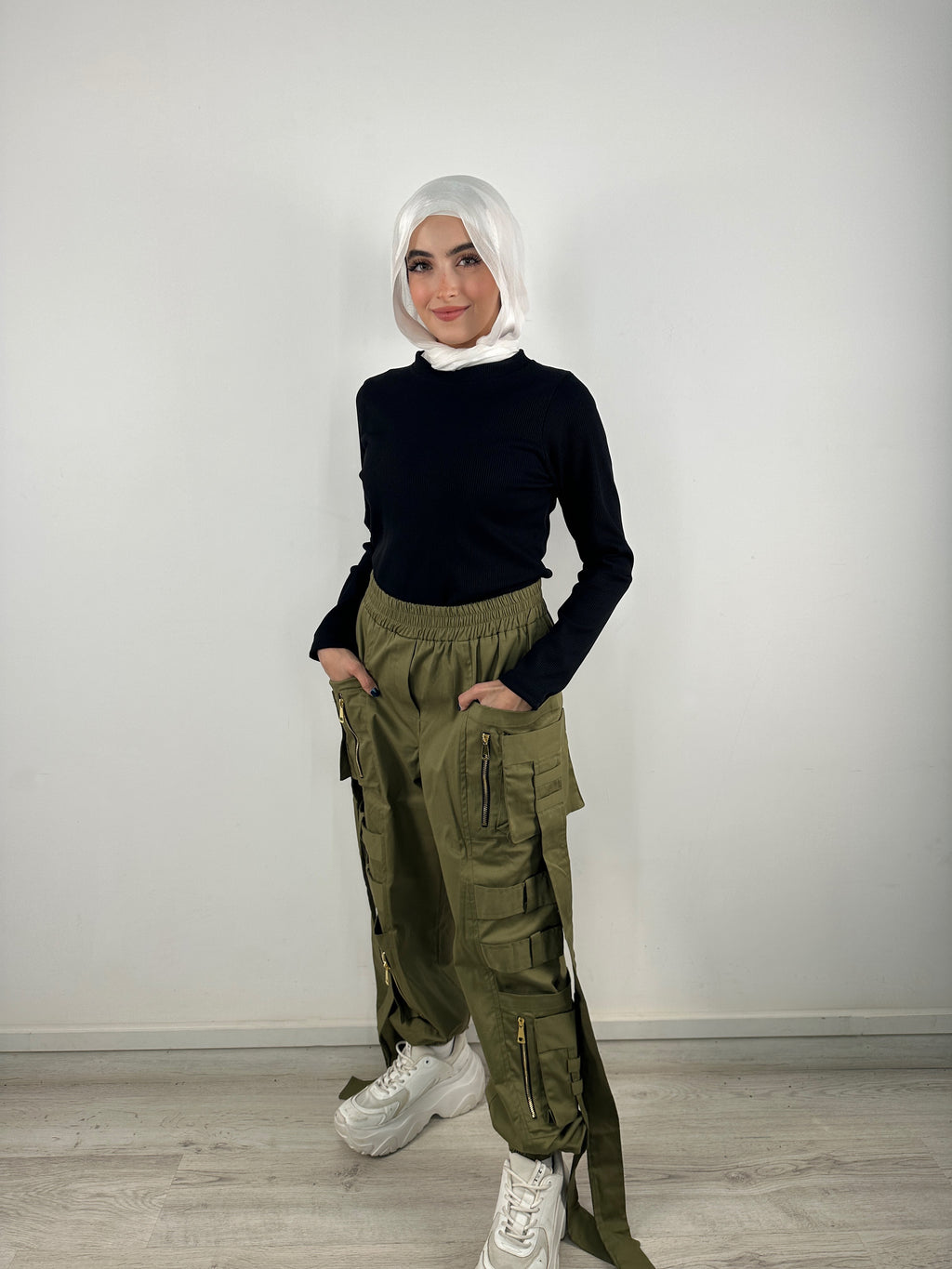 Pockets And Straps Joggers Olive