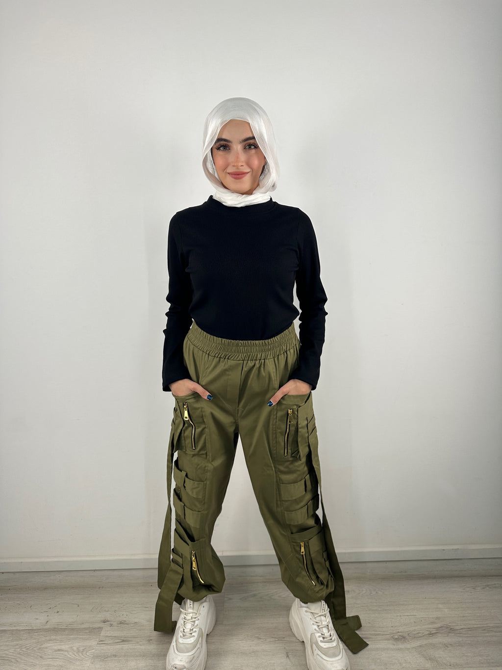 Pockets And Straps Joggers Olive