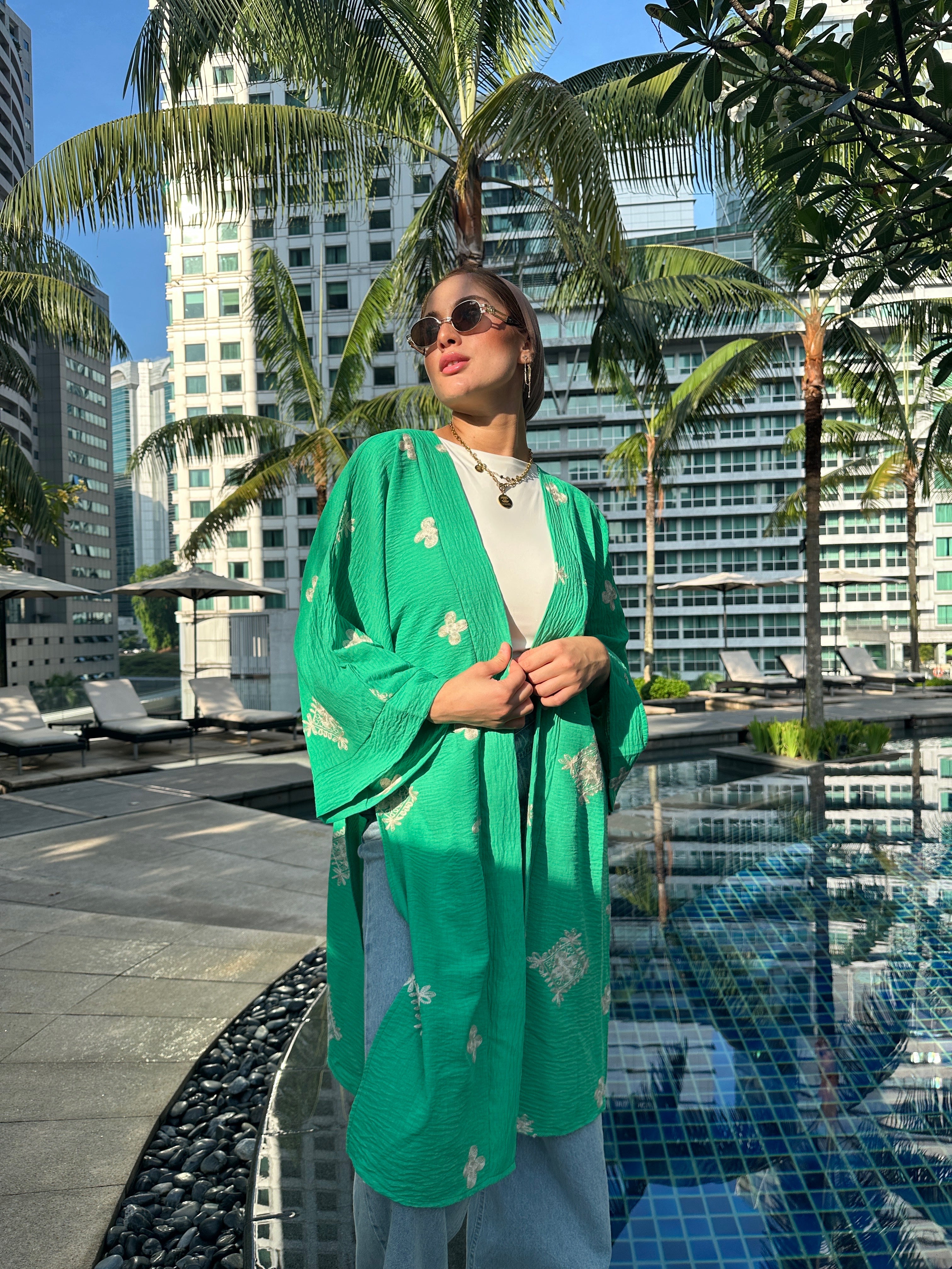Floral Dolce Embroidered Kimono (Green)