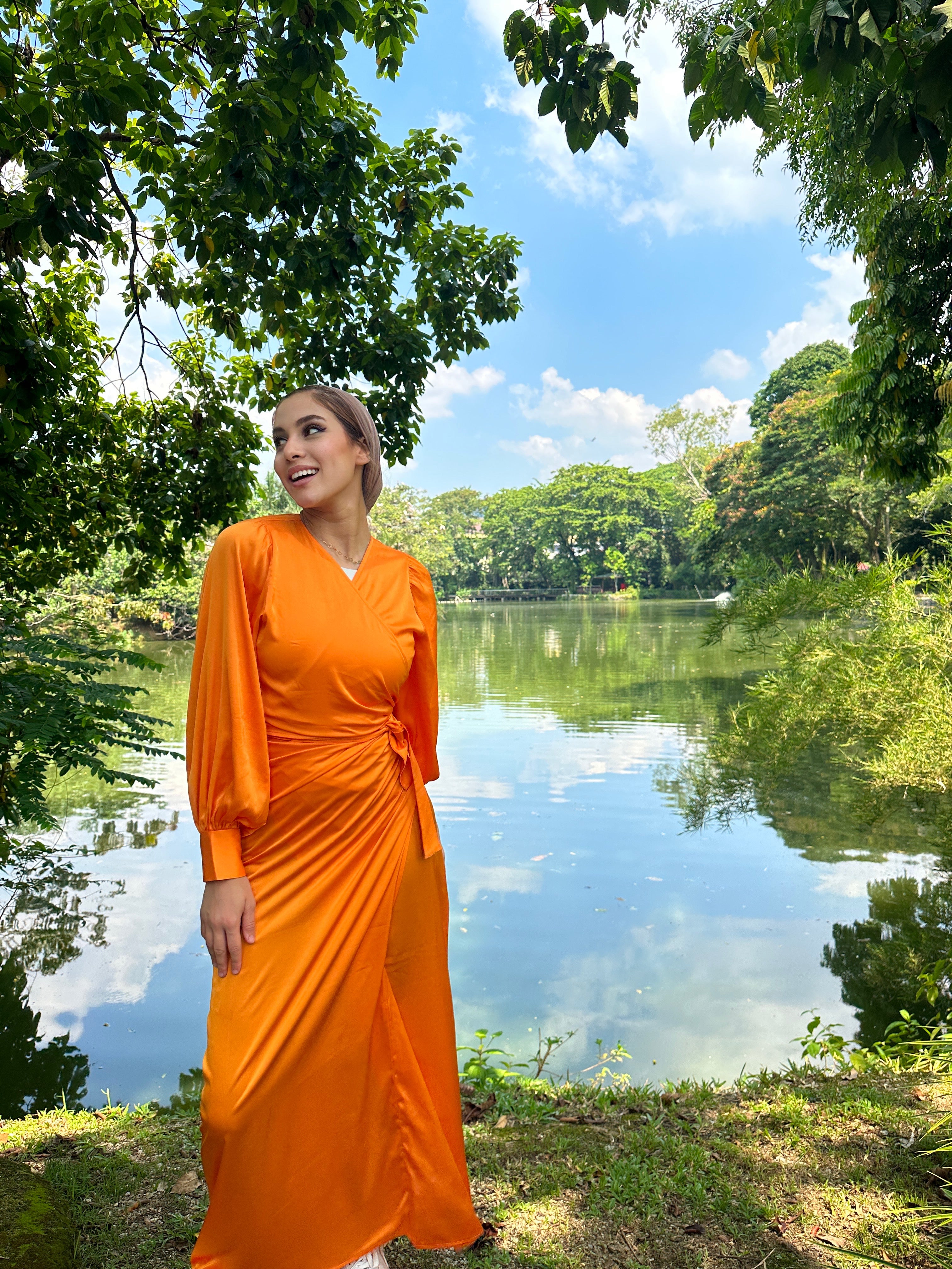 Silky Wrappy Top Orange