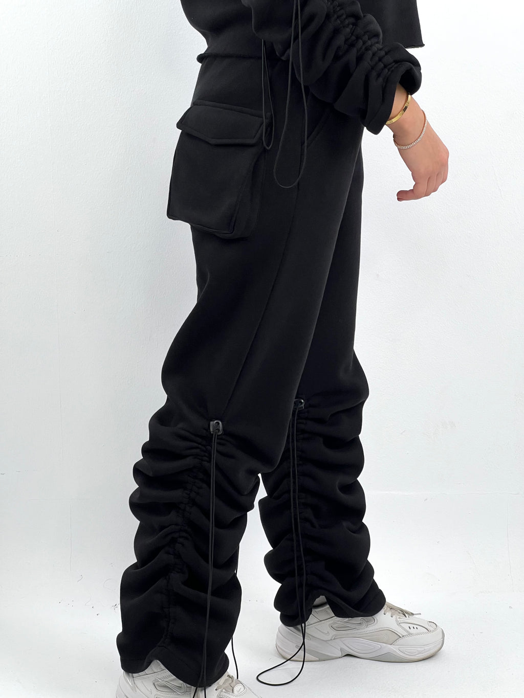 Standout Pants Black