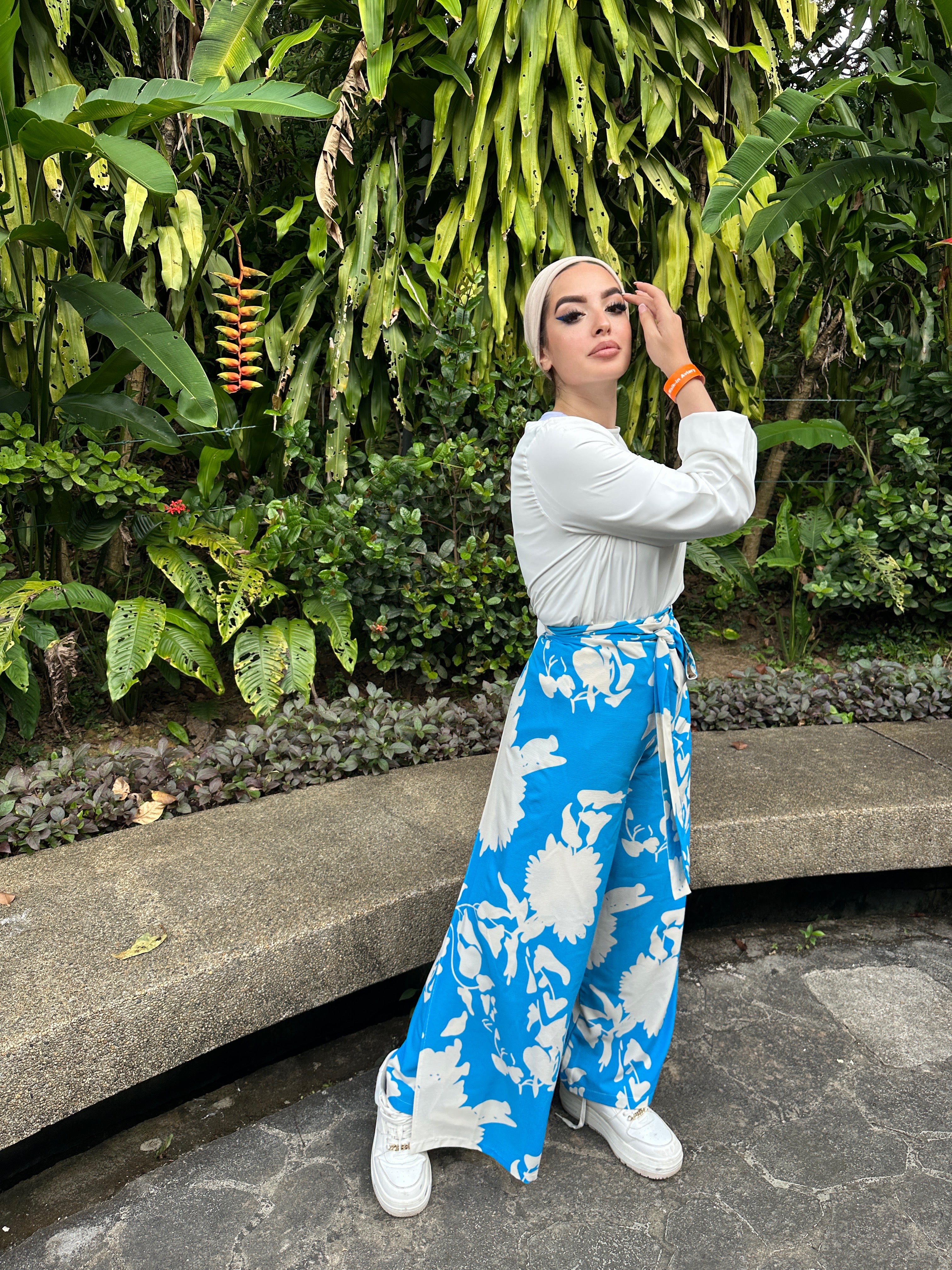 Uni Floral Wrap It Pants True Blue