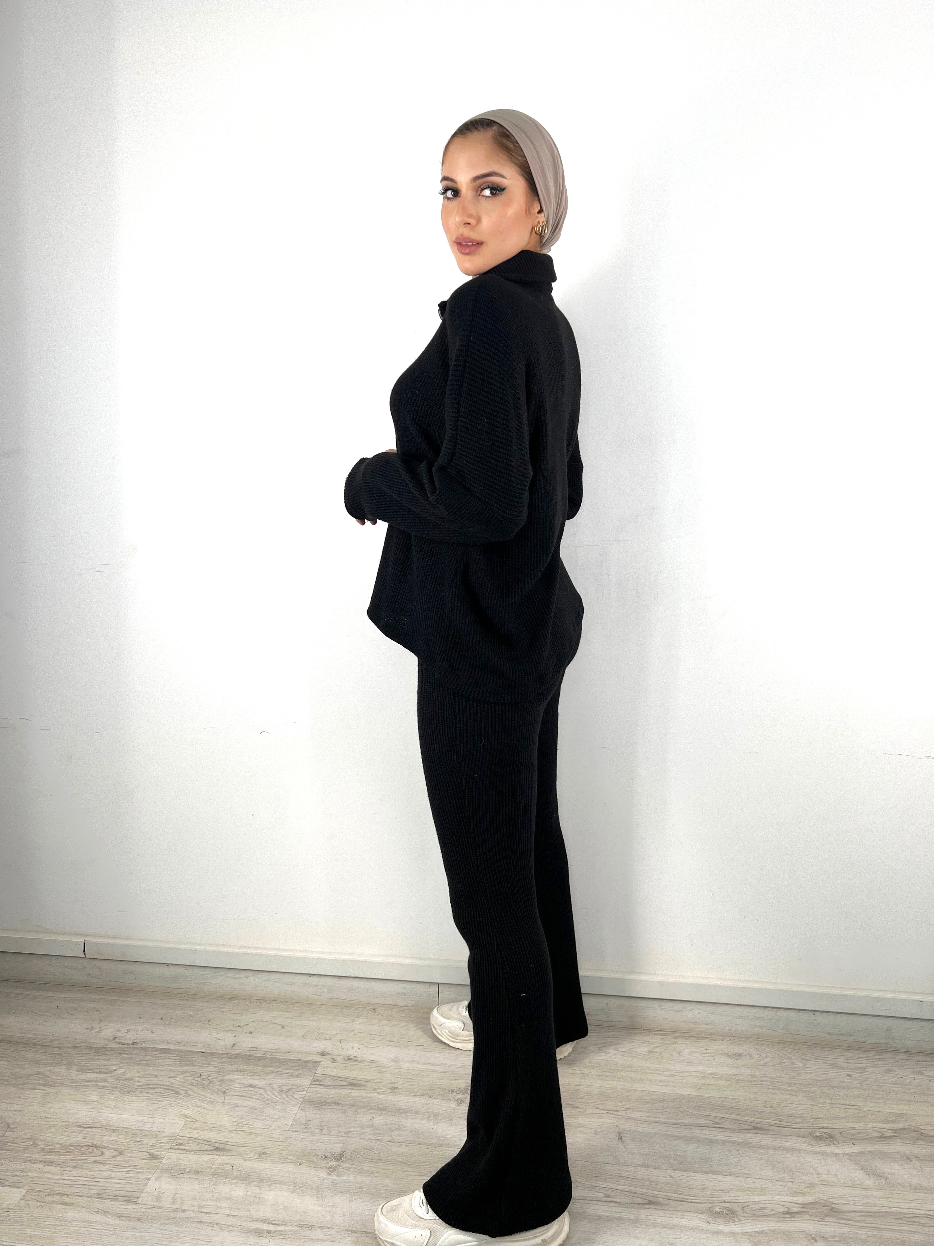 Warmy Heavy Knit Flare Pants Black