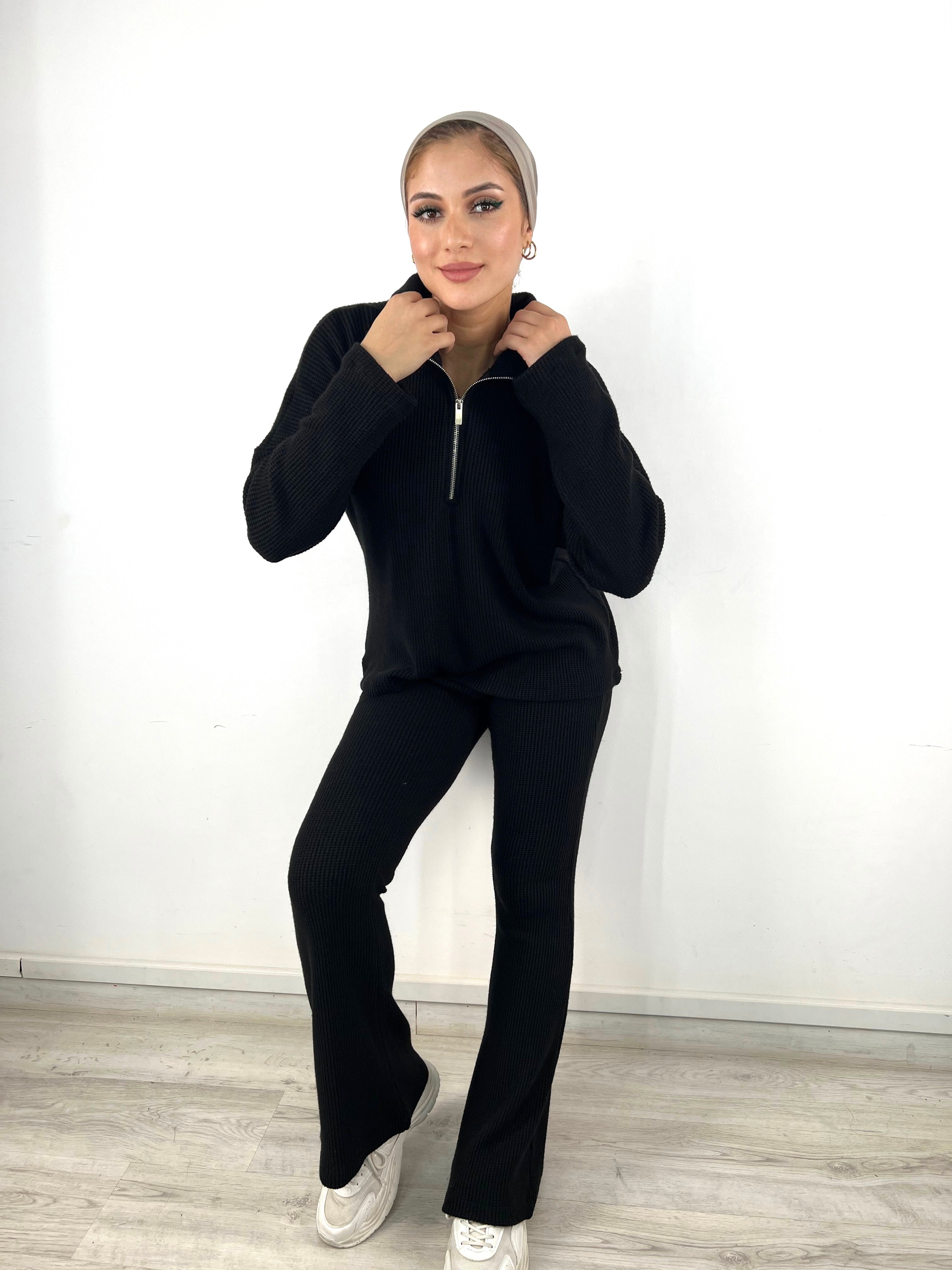 Warmy Heavy Knit Flare Pants Black