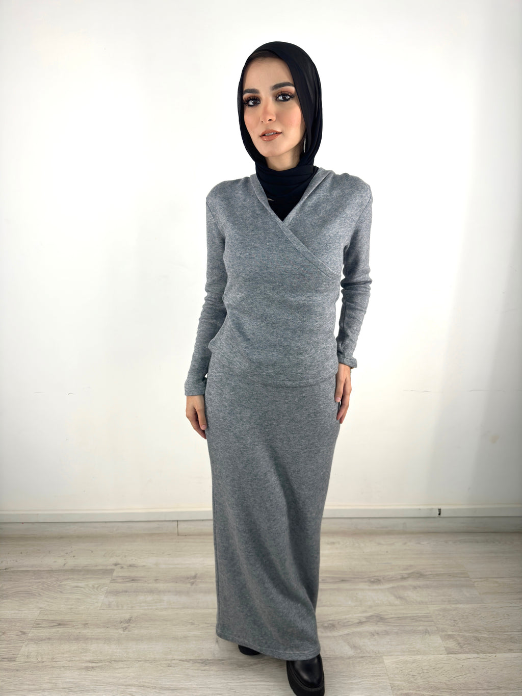 Knit Slim Skirt Grey