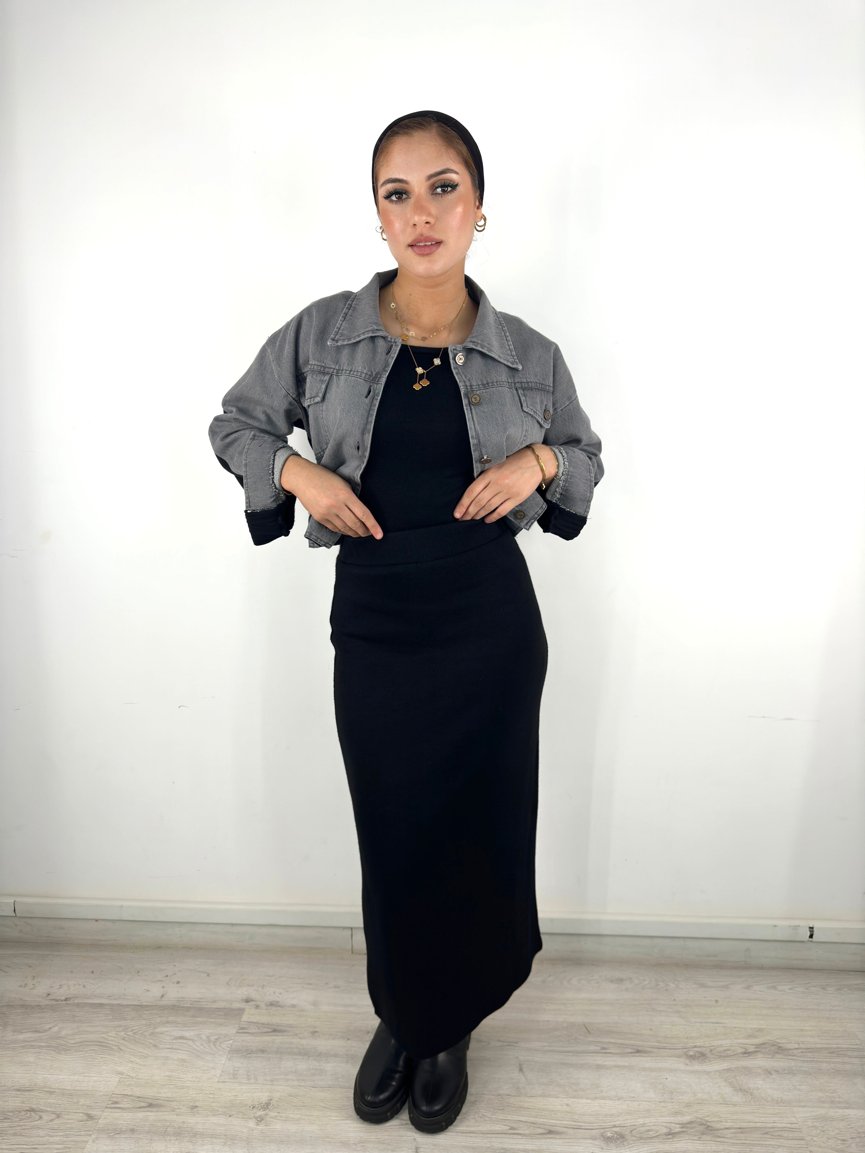 Knit Slim Skirt Black