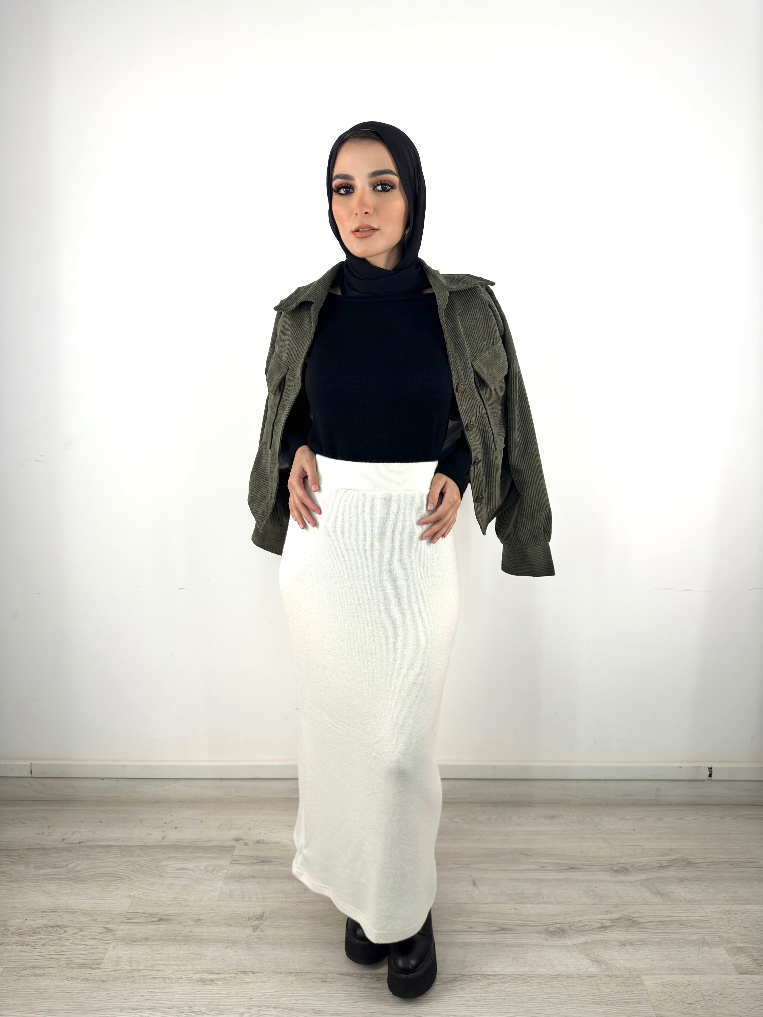 Knit Slim Skirt Cream