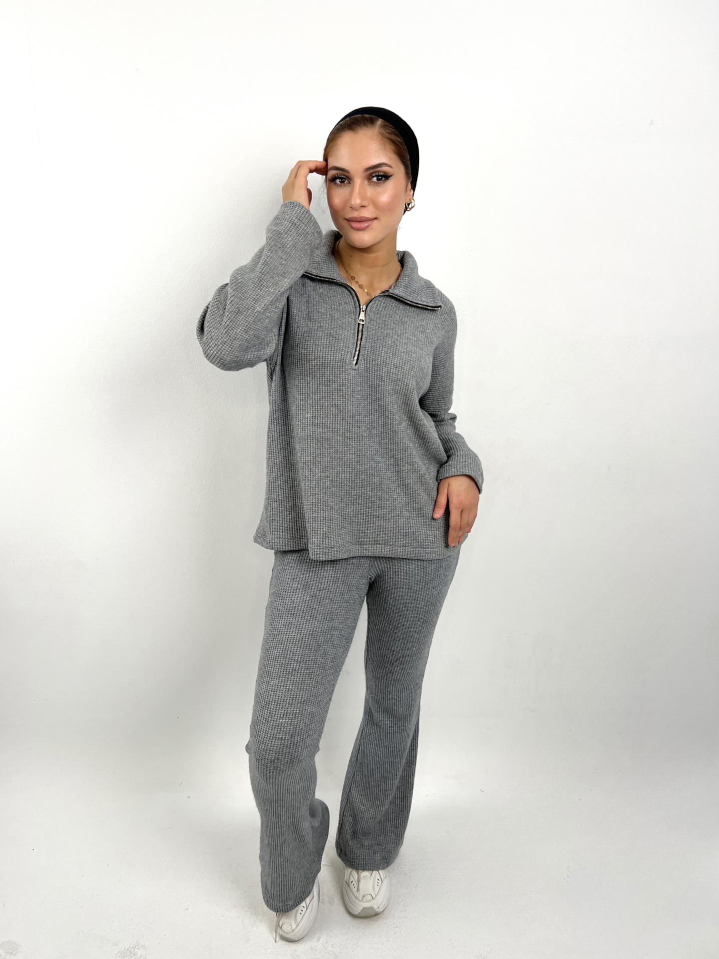 Warmy Heavy Knit Flare Pants Charcoal