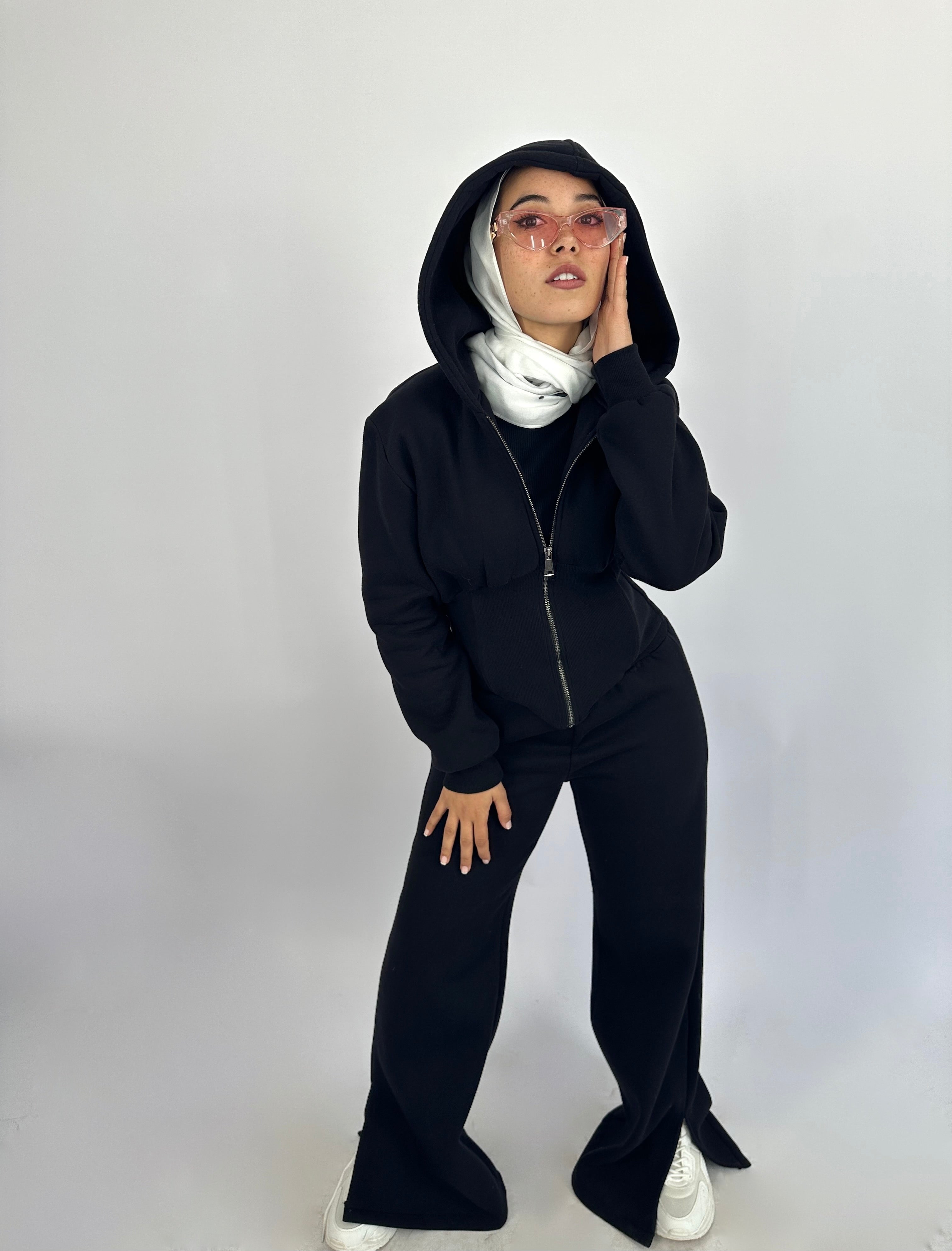Curvey Hoodie Black
